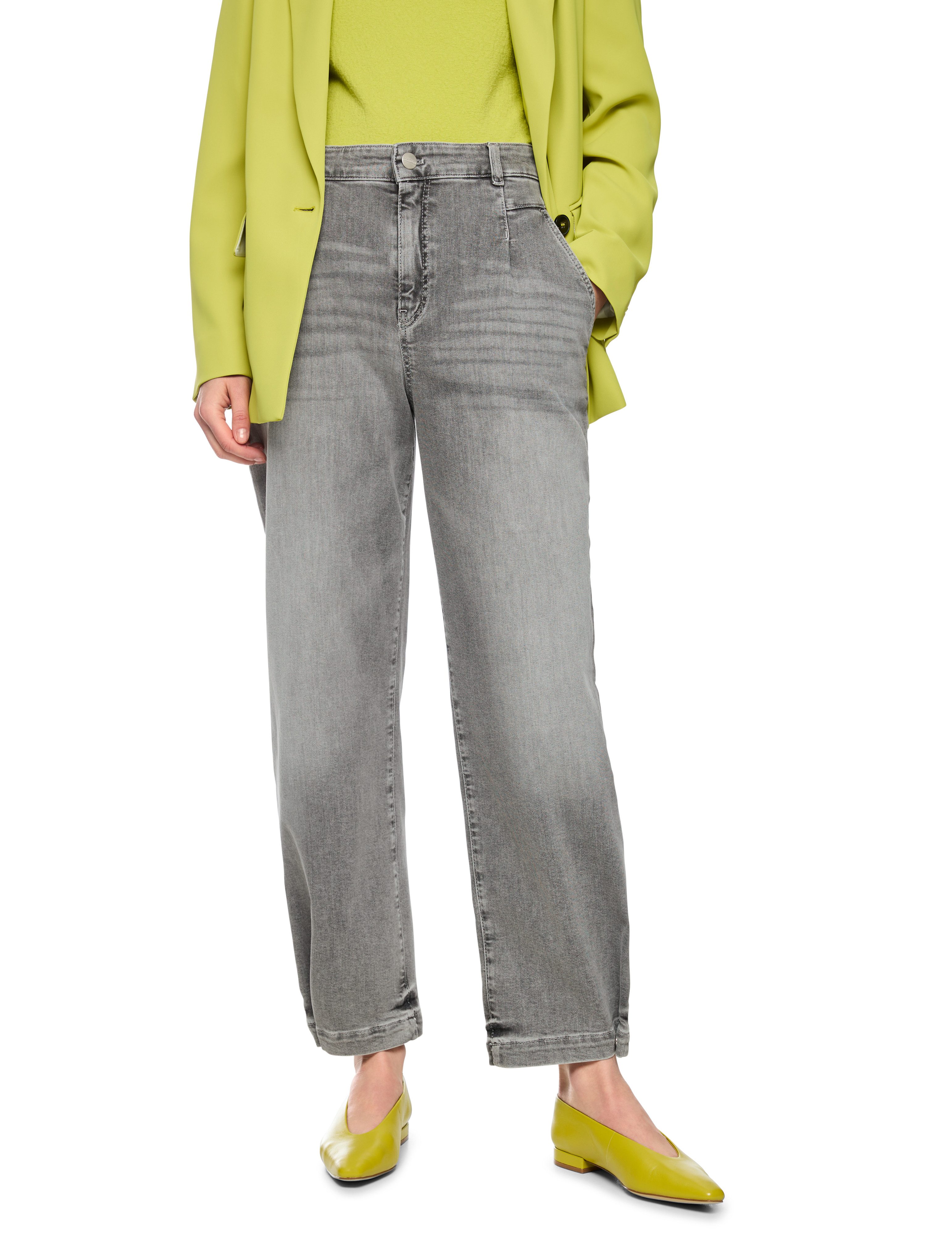 Marc Cain Gerade Jeans Muted Motion Premium Damenmode Model: RENTON im Relaxed Fit
