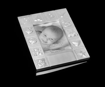 Brillibrum Einsteck-Fotoalbum Fotoalbum Baby versilbert anlaufgeschützt Babyfoto Buch mit Bilderrahmen Fotobuch für 70 Fotos Einsteckalbum 10x15 Babybuch Taufe