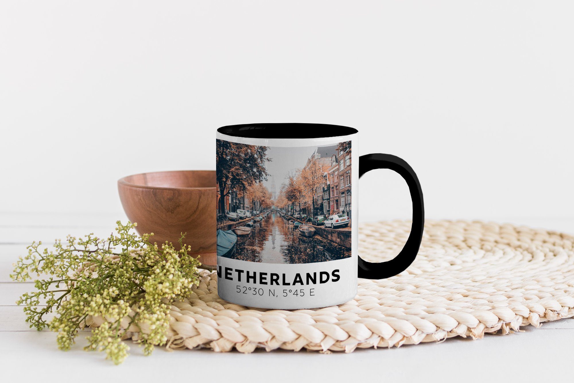 Geschenk Keramik, - Farbwechsel, Teetasse, Amsterdam, - Niederlande Zaubertasse, Tasse Kaffeetassen, - MuchoWow Herbst Grachten