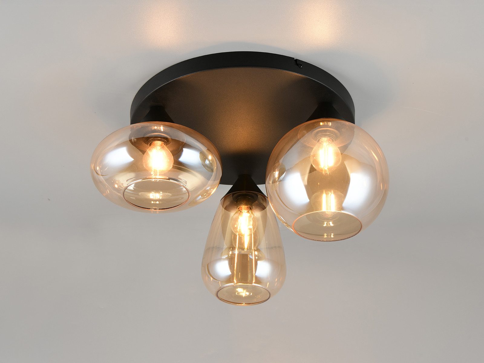 TRIO Leuchten LED Deckenleuchte mit 3 verschiedenen Glas-Kugeln Ø 48,5cm, Dimmfunktion, LED wechselbar, Warmweiß, ausgefallene Deckenlampe für Wohnzimmer inkl. dimmbaren Leuchtmitteln