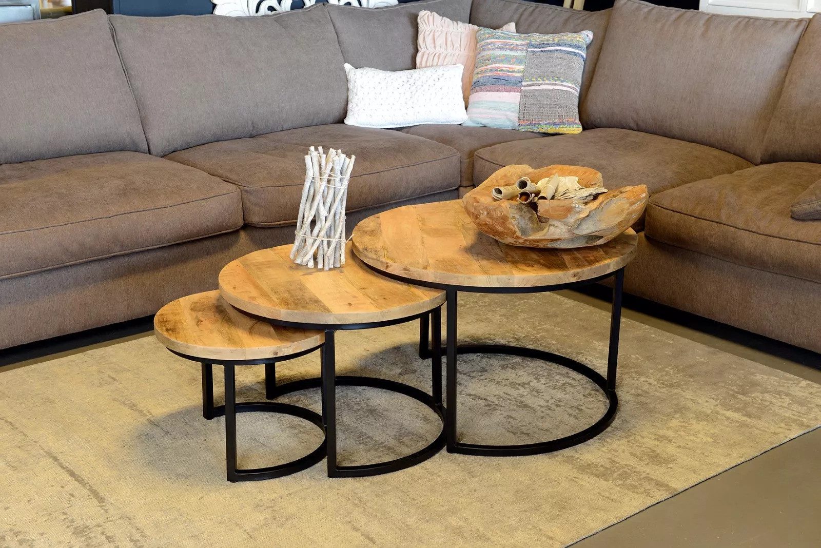 Couchtisch 3er Set Couchtische Mangoholz rund Metall Mango Satztische schwarz