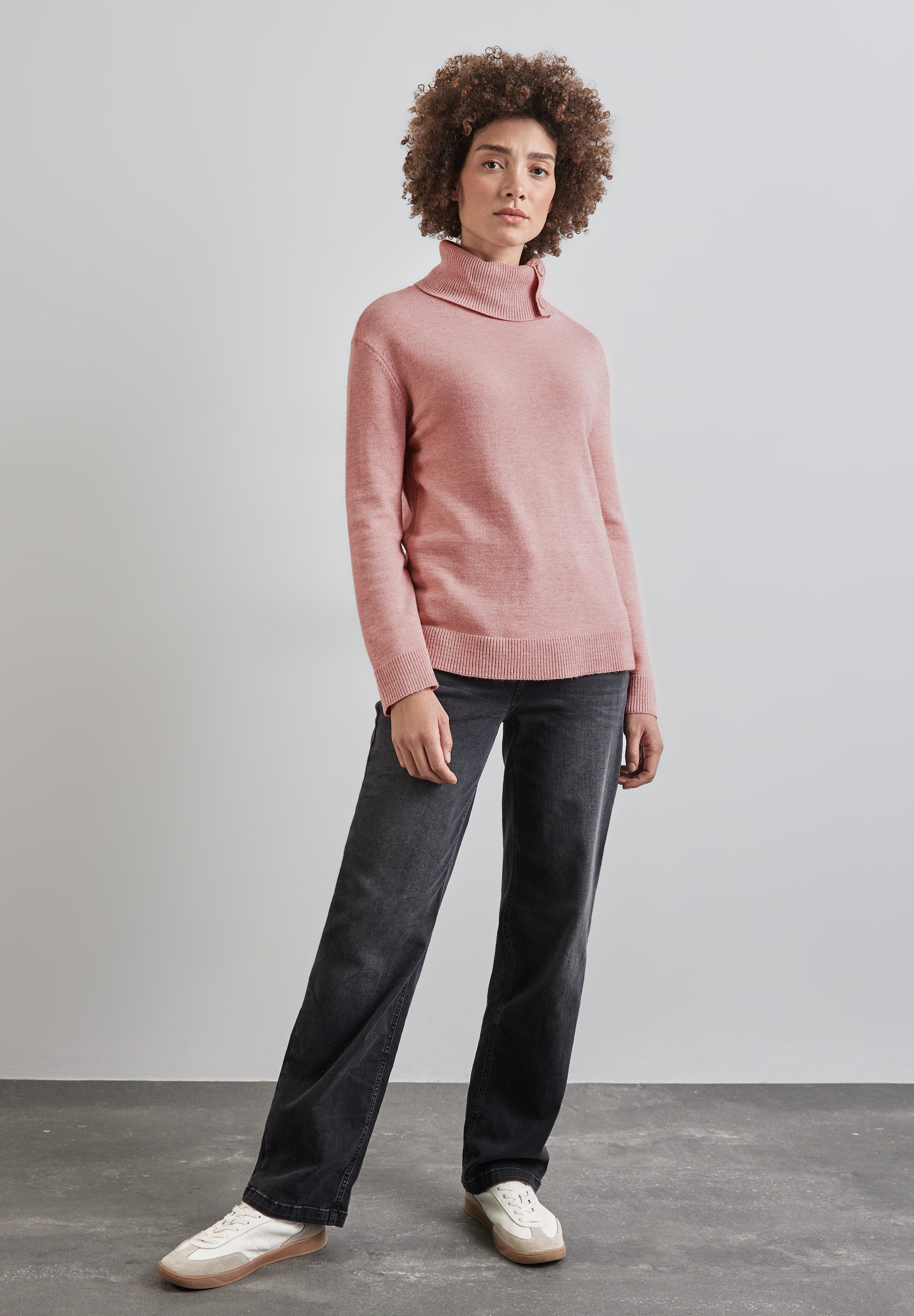 STREET ONE Rollkragenpullover mit Knopf Details