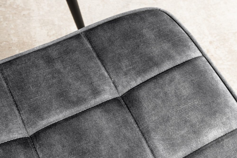 riess-ambiente Fußhocker SCANDINAVIA grau / schwarz (Einzelartikel, 1 St), Wohnzimmer · Samt · Metall · Scandinavian Design