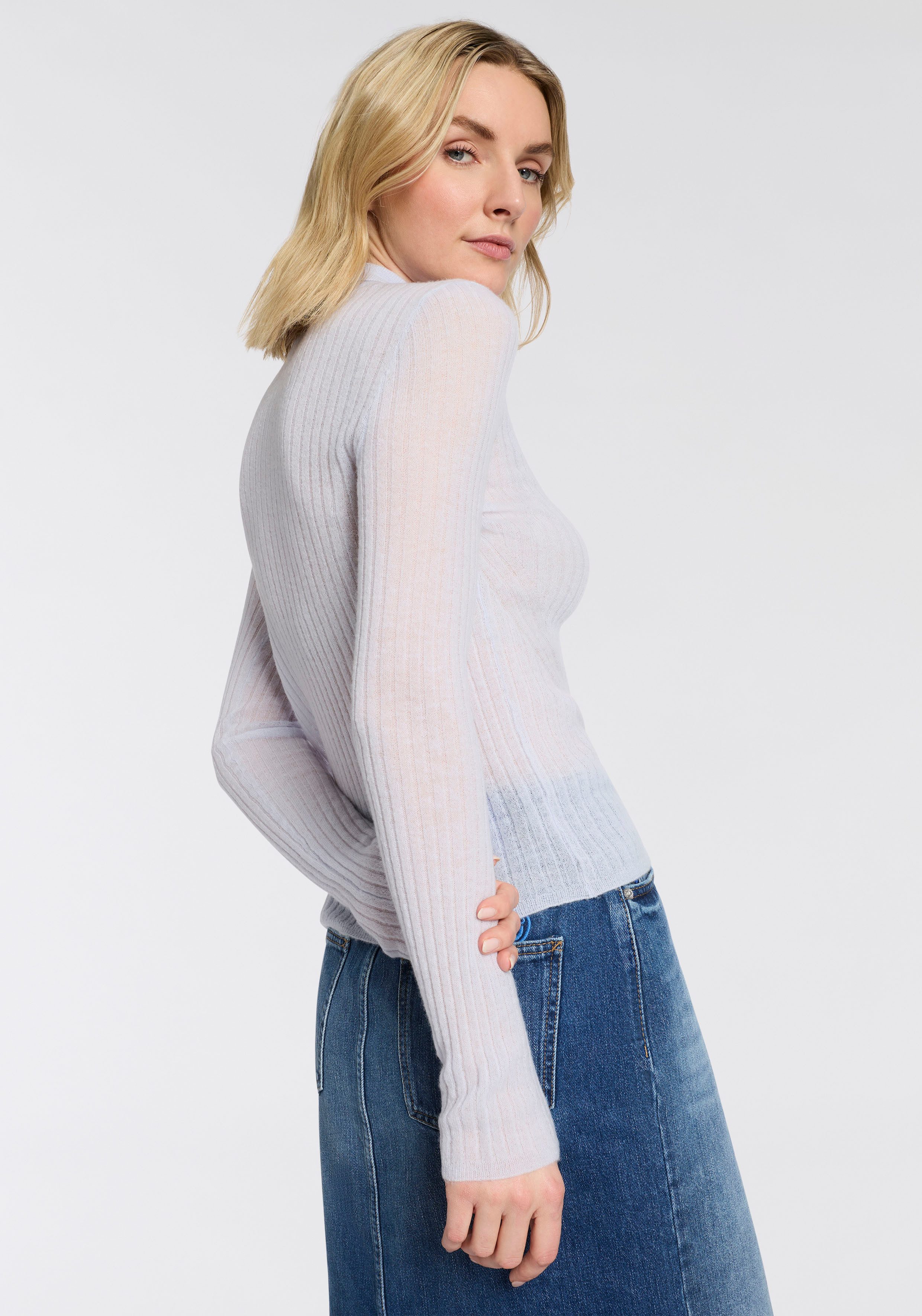 BOSS ORANGE Polokragenpullover Fuganel Premium Damenmode mit Knopfleiste, Rippstruktur