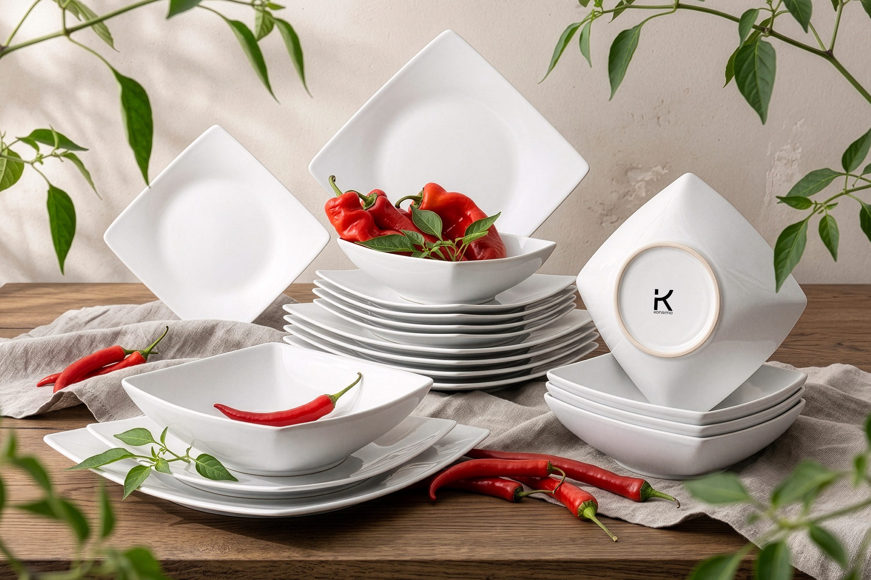 KONSIMO® Tafelservice EPIRI Geschirrset, Modern, hergestellt in der EU (18-tlg), Keramik, quadratisch, Spulmachinen- und Mikrowellengeeignet