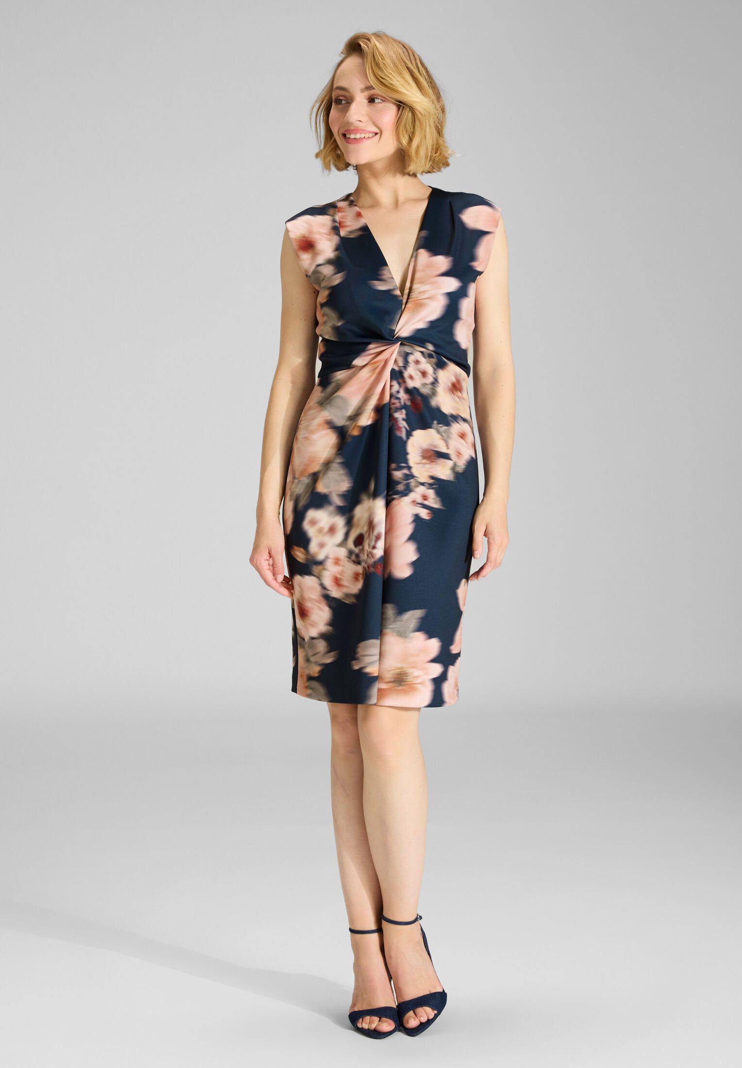 SWING Cocktailkleid Figurbetonte Passform