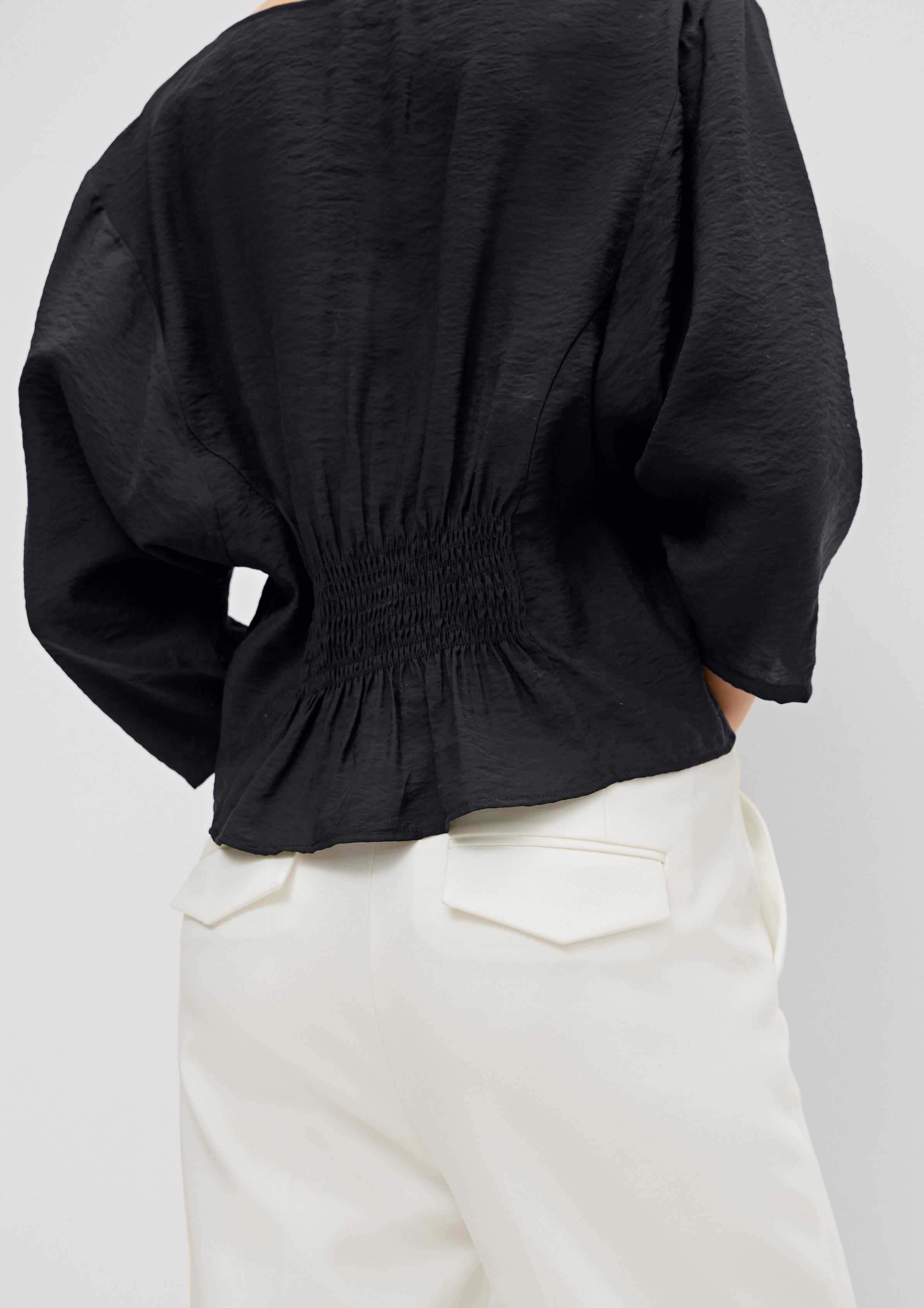 Comma 3/4-Arm-Shirt Bluse black aus Smok-Detail Viskosemix