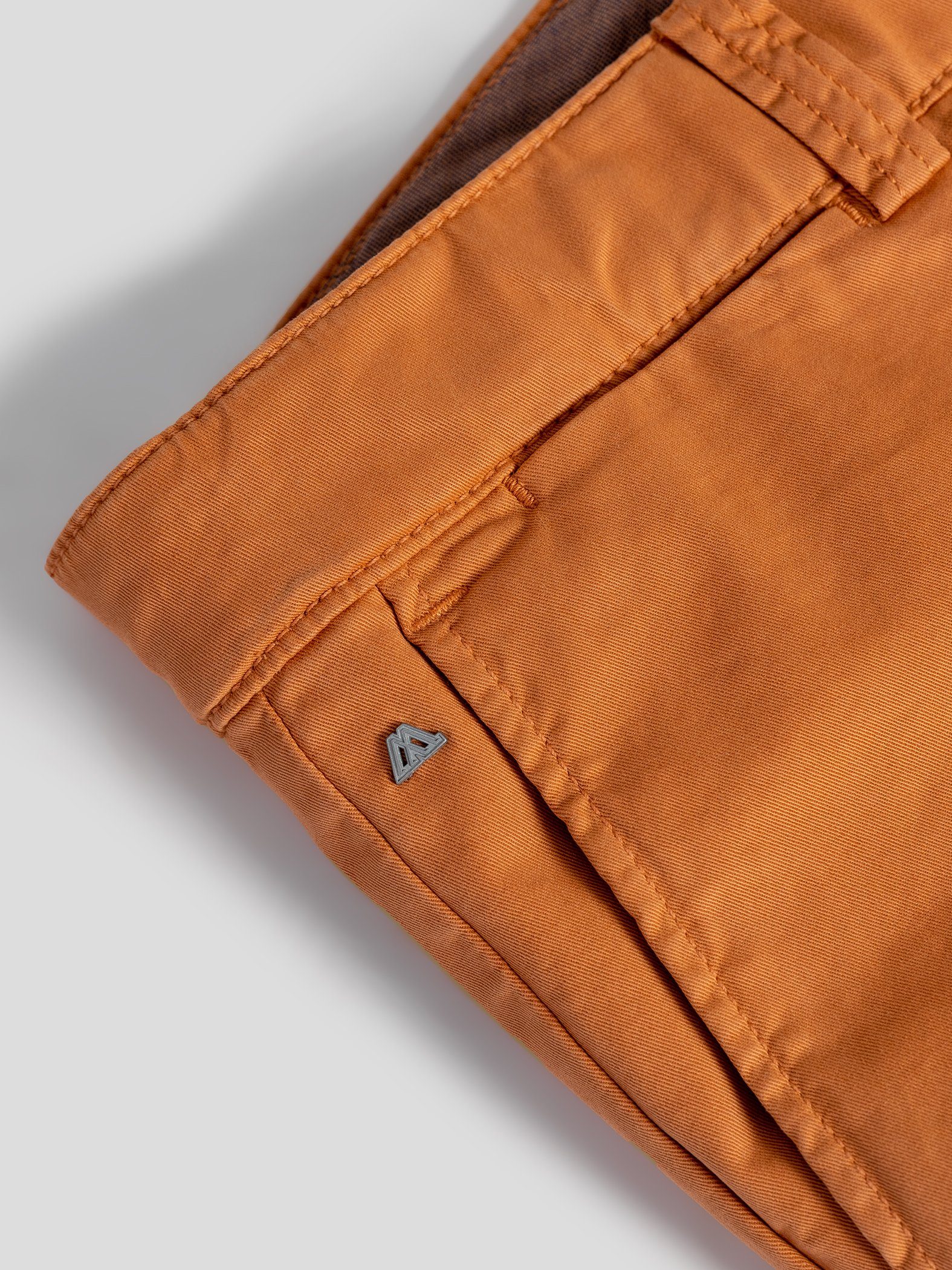 TwoMates Shorts Shorts mit GOTS-zertifiziert Bund, Orange Farbauswahl, elastischem
