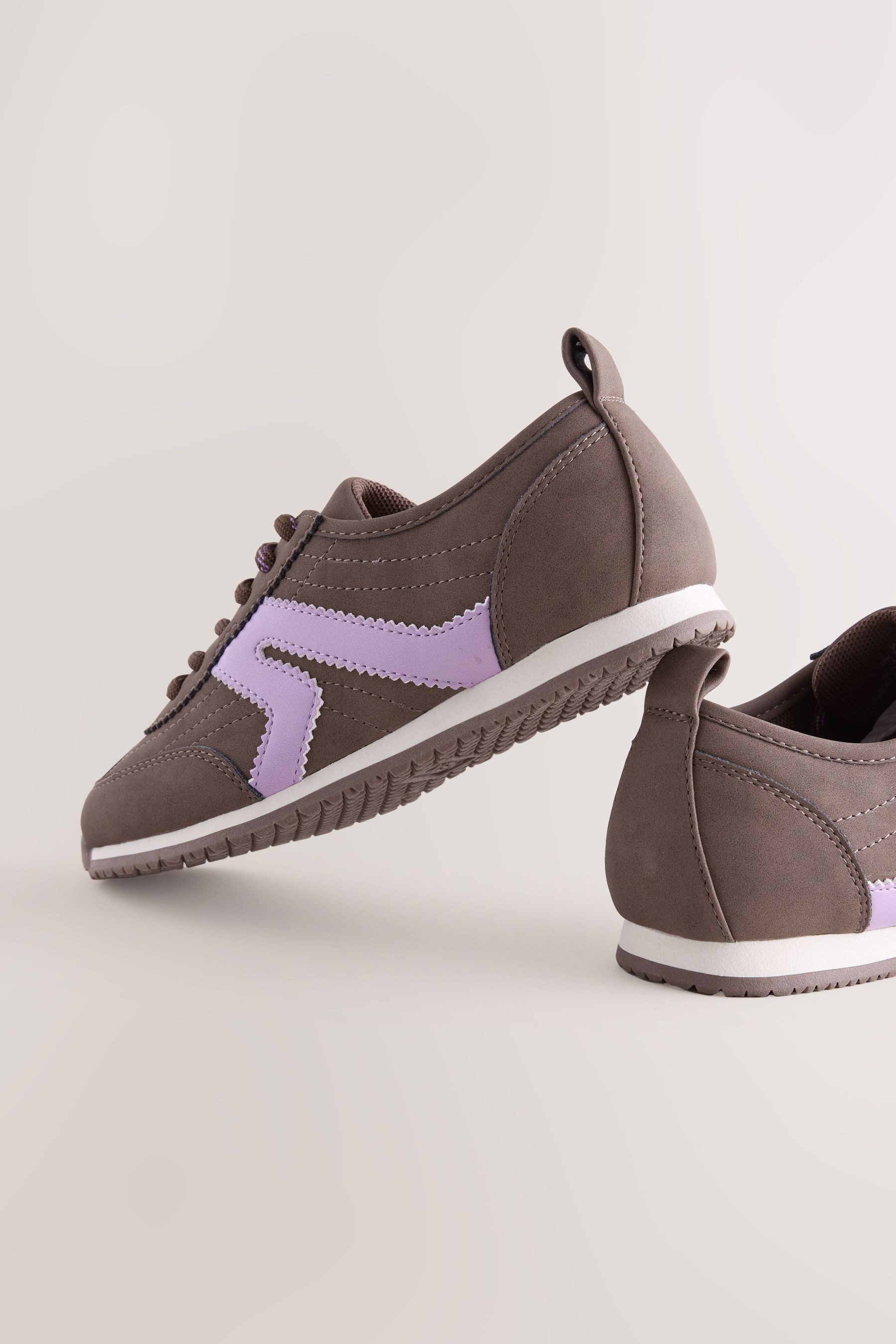 Next Retro-Sneaker mit Schnürung Sneaker (1-tlg)