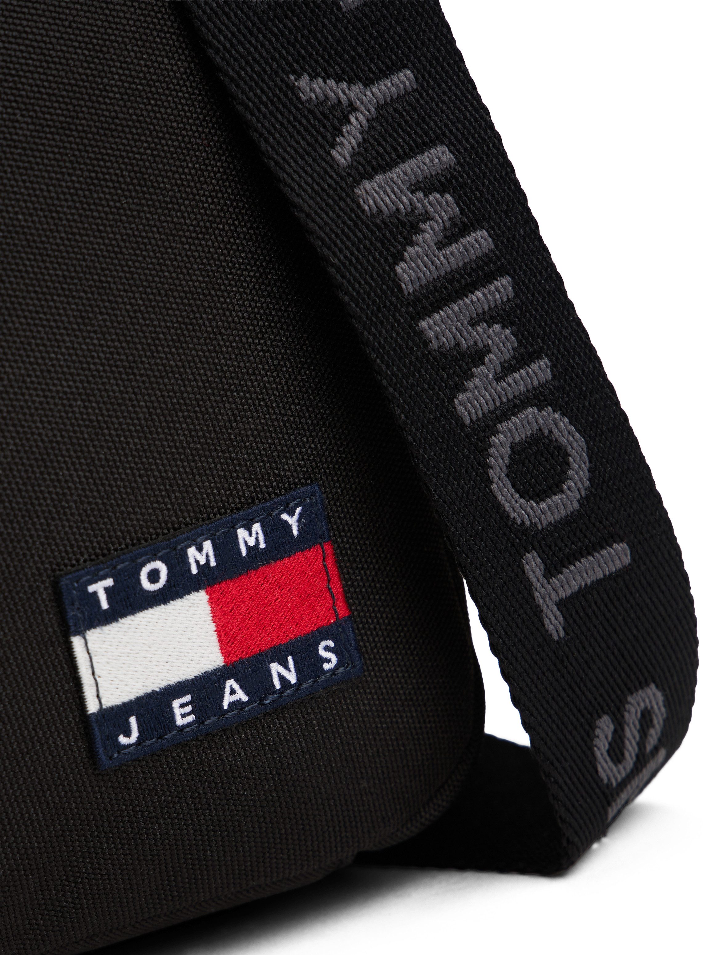 Tommy Jeans Umhängetasche TJM ESS DAILY COMPUTER BAG, Men Schultertasche, Businesstasche, Logoschriftzug am Umhängeriemen – Bild 4 von 5