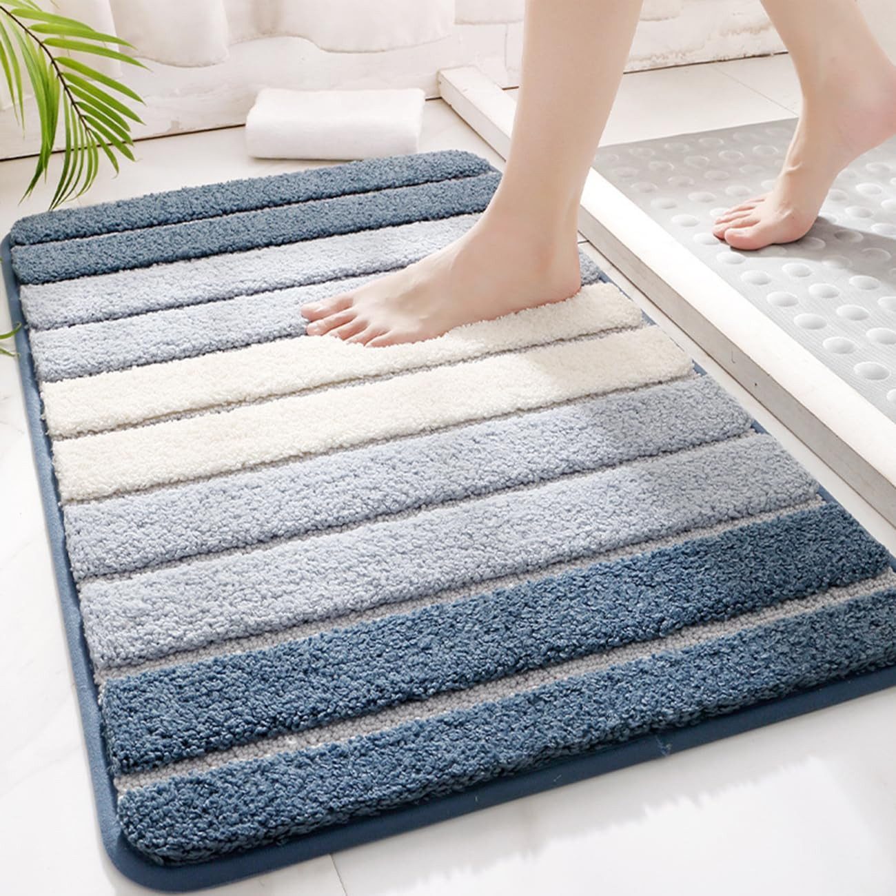 BlingBin Badematte Gestreifter Mikrofaser-Badezimmerteppich,50×80 cm, Rutschfeste Unterseite, Flauschig, Polyester, Rechteckig, Saugfähig, Schnell trocknend, TPR, Rutschfest,Waschbar