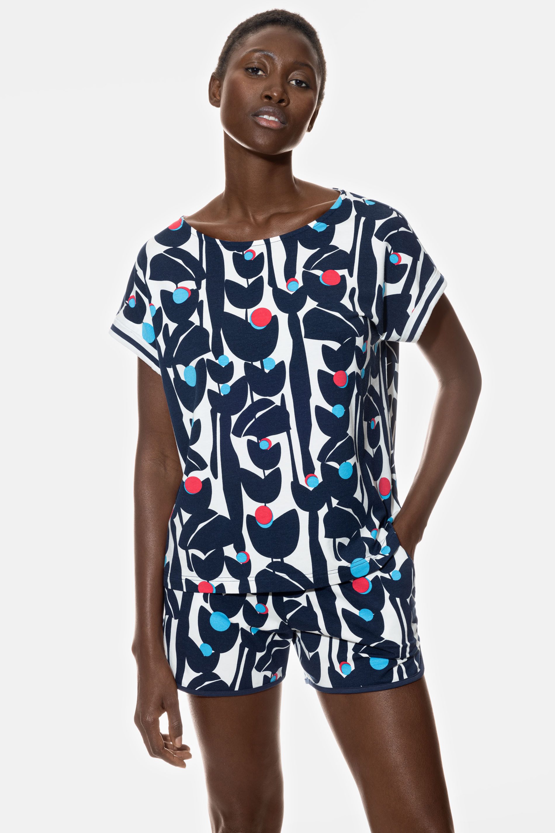 Mey Pyjamaoberteil Mey Damen T-Shirt Serie Flower Jungle (1-tlg)