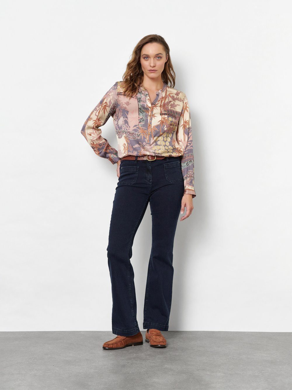 TONI Klassische Bluse Bella mit Patchwork-Print
