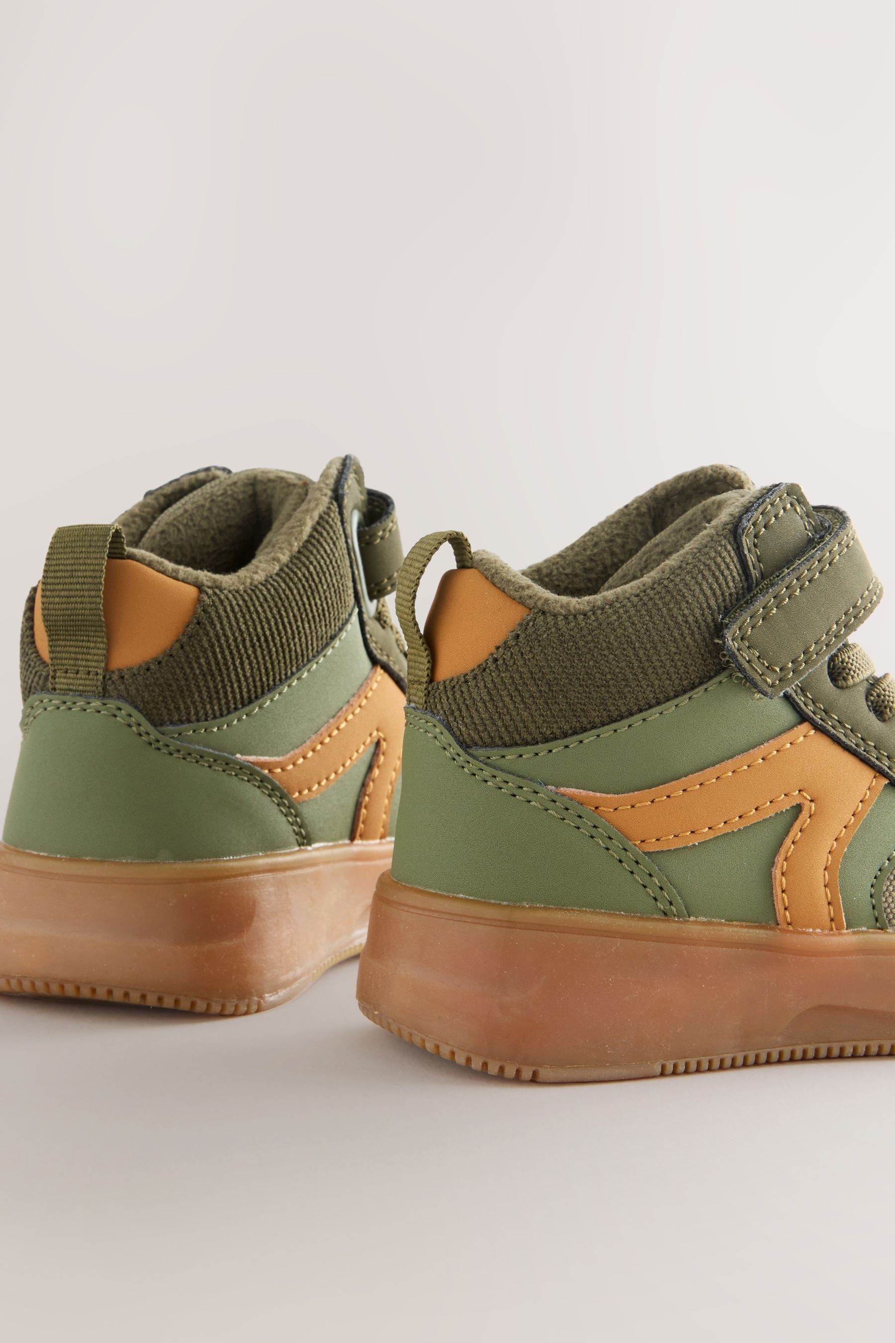 Next Hi-Top-Sneaker - Klettverschluss, Elastikschnürung Klettstiefel (1-tlg)