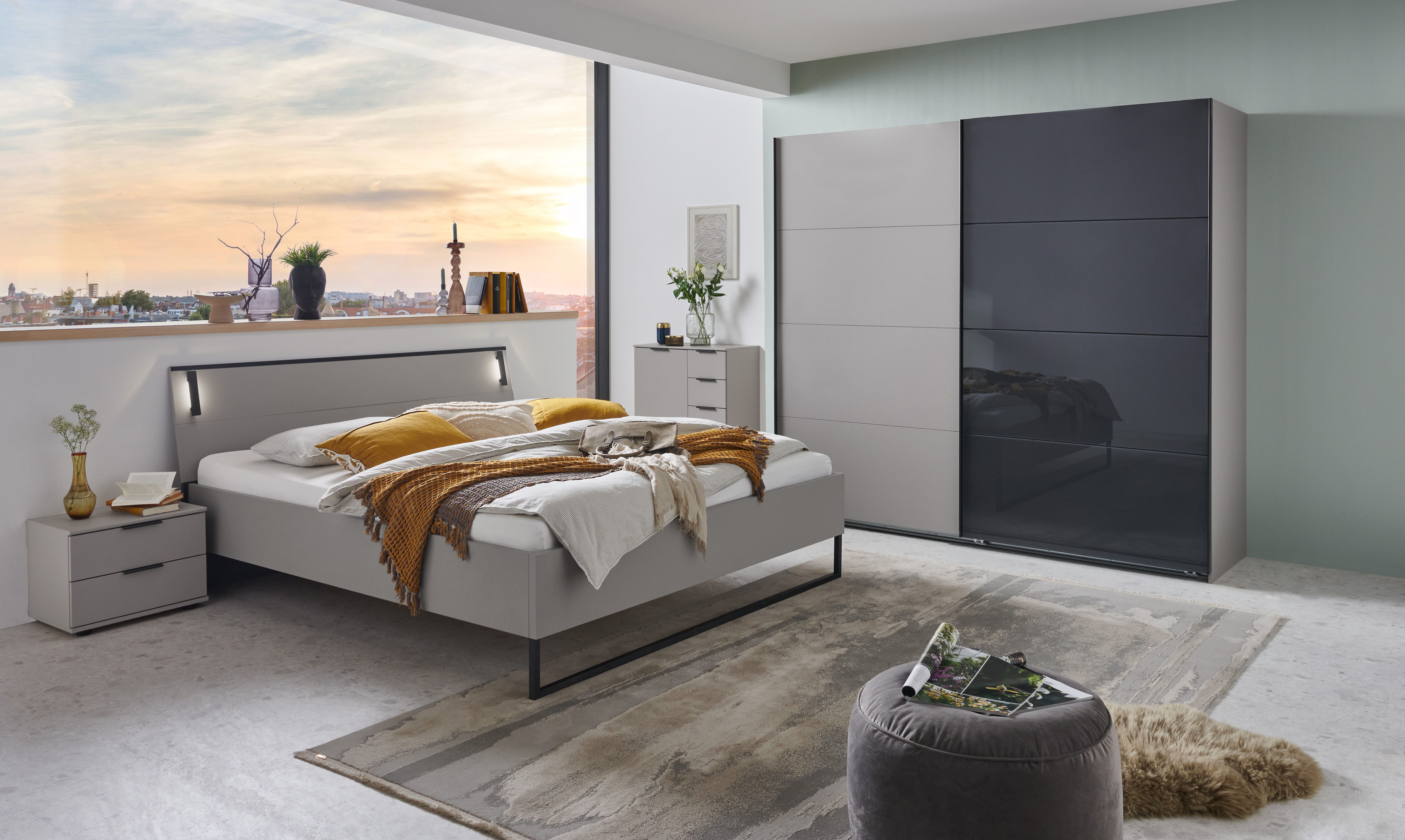 Wimex Kleiderschrank Tilburg, Metallgriffe, Made in Germany (Breite 270cm wahlweise mit 2 oder 3 Türen) mit Schwebetüren, jeweils 1 Glaselement, 180, 225 oder 270cm breit