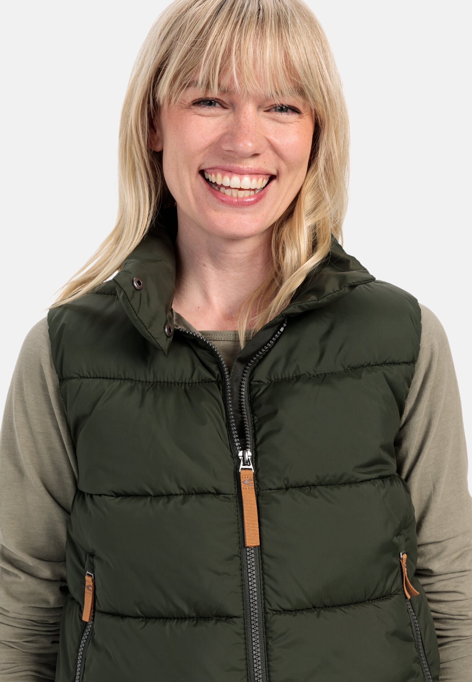 camel active Steppweste aus recyceltem Polyester ärmellos Stehkragen mit Stehkragen