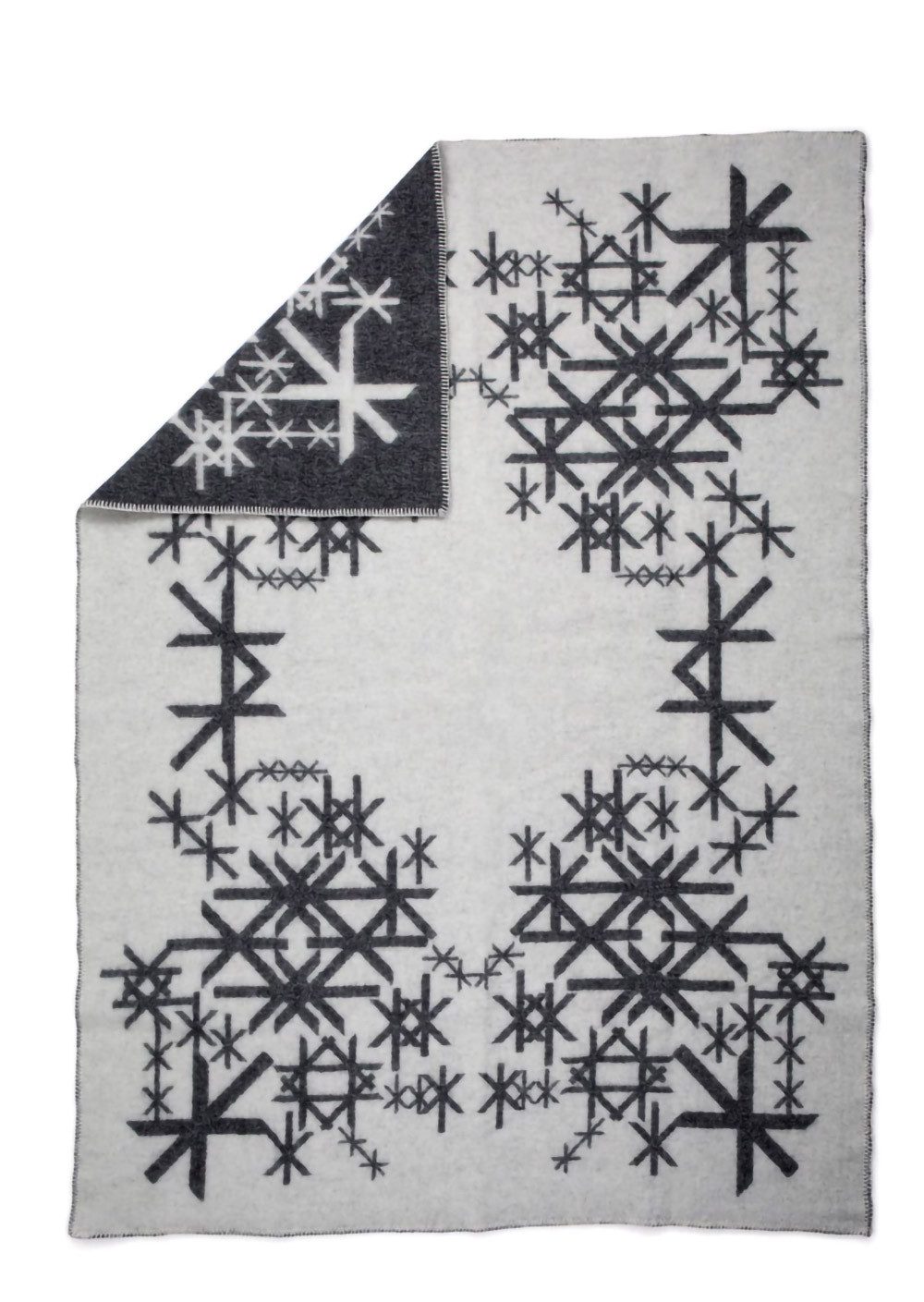 Wolldecke mit Bindrune Symbol "Stärke" - nordisches Wikinger-Design - dunkelgrau, Alrun Nordic Design, - für Fans nordischer Wikinger Kultur