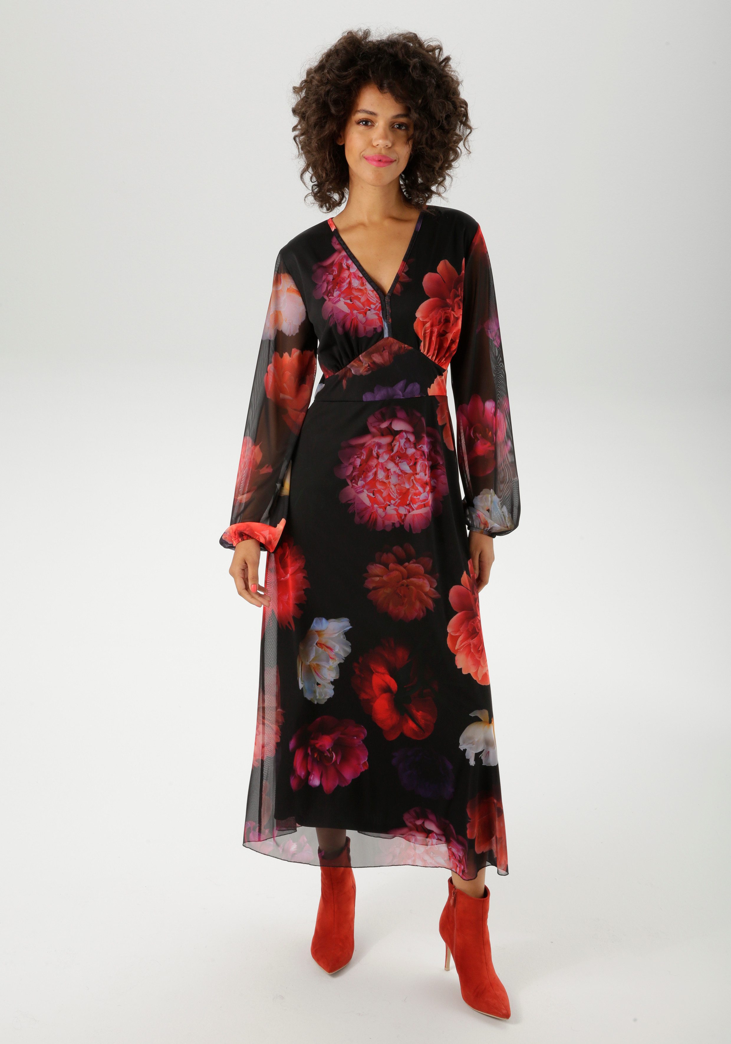 Aniston CASUAL Maxikleid mit farbenfrohen, großflächigen Blüten bedruckt günstig online kaufen