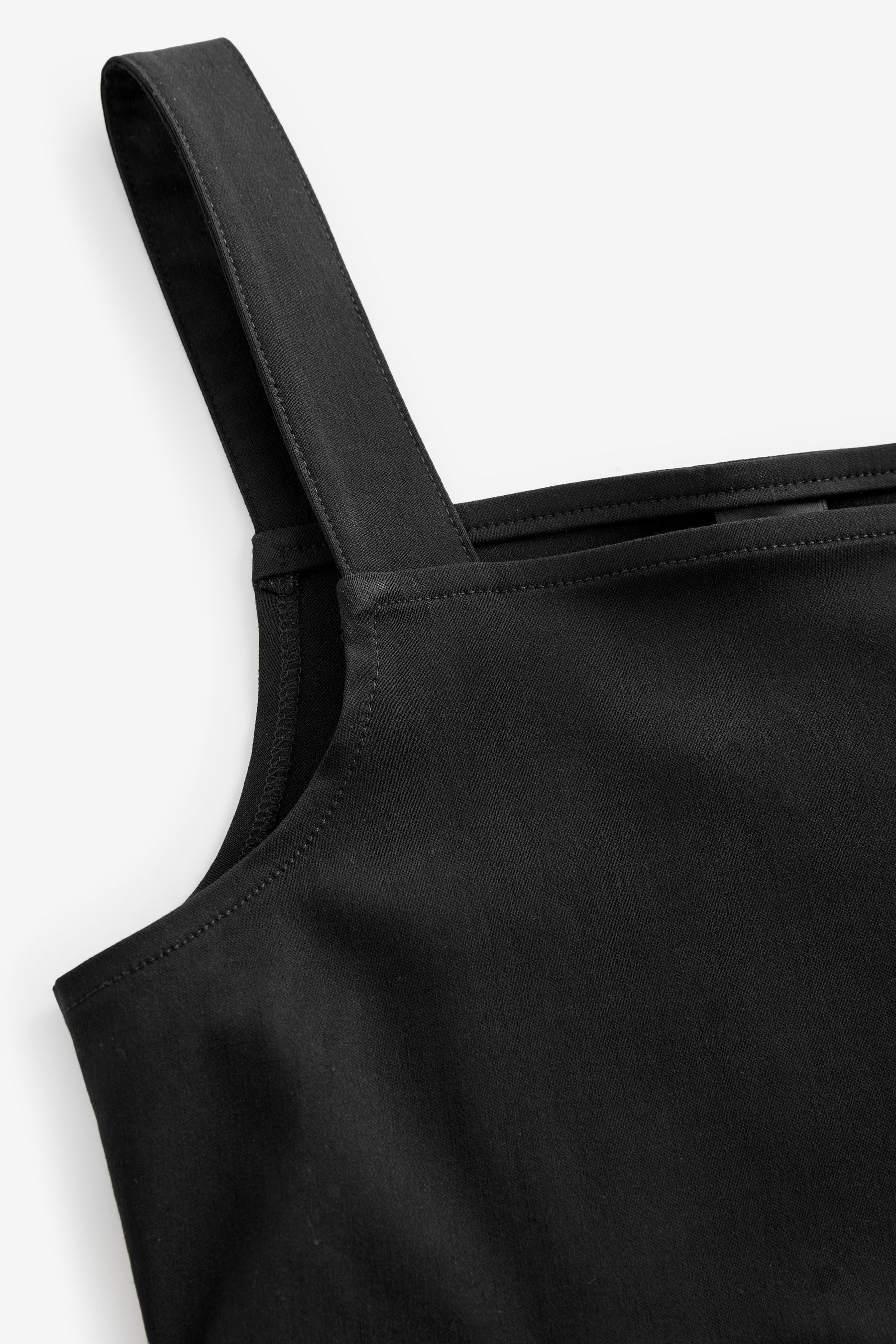 Next Latzkleid Trägerkleid mit Stretch (1-tlg)