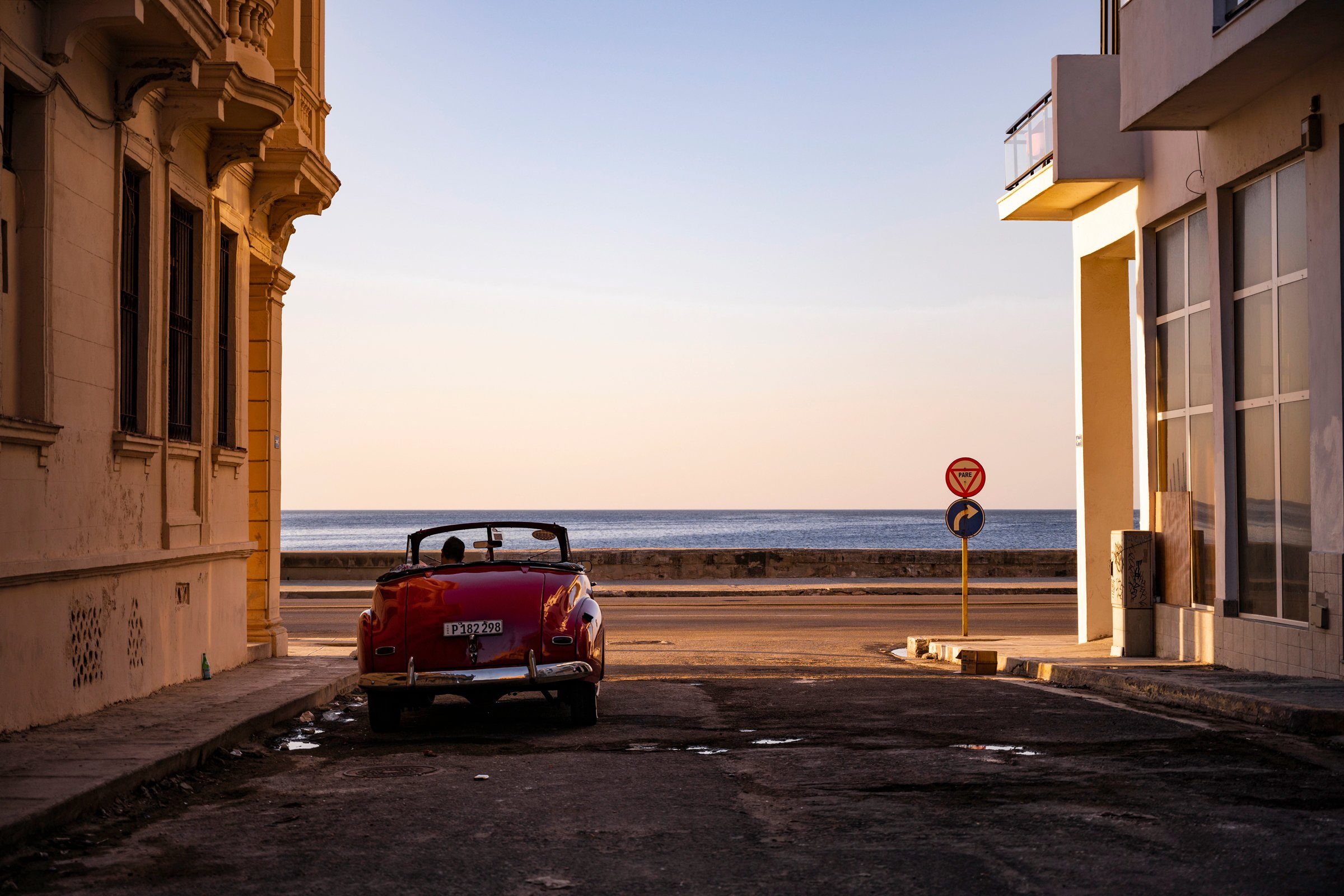 Papermoon Fototapete Photo-Art JOHN DEAKIN, DAS SUN SET - HAVANNA