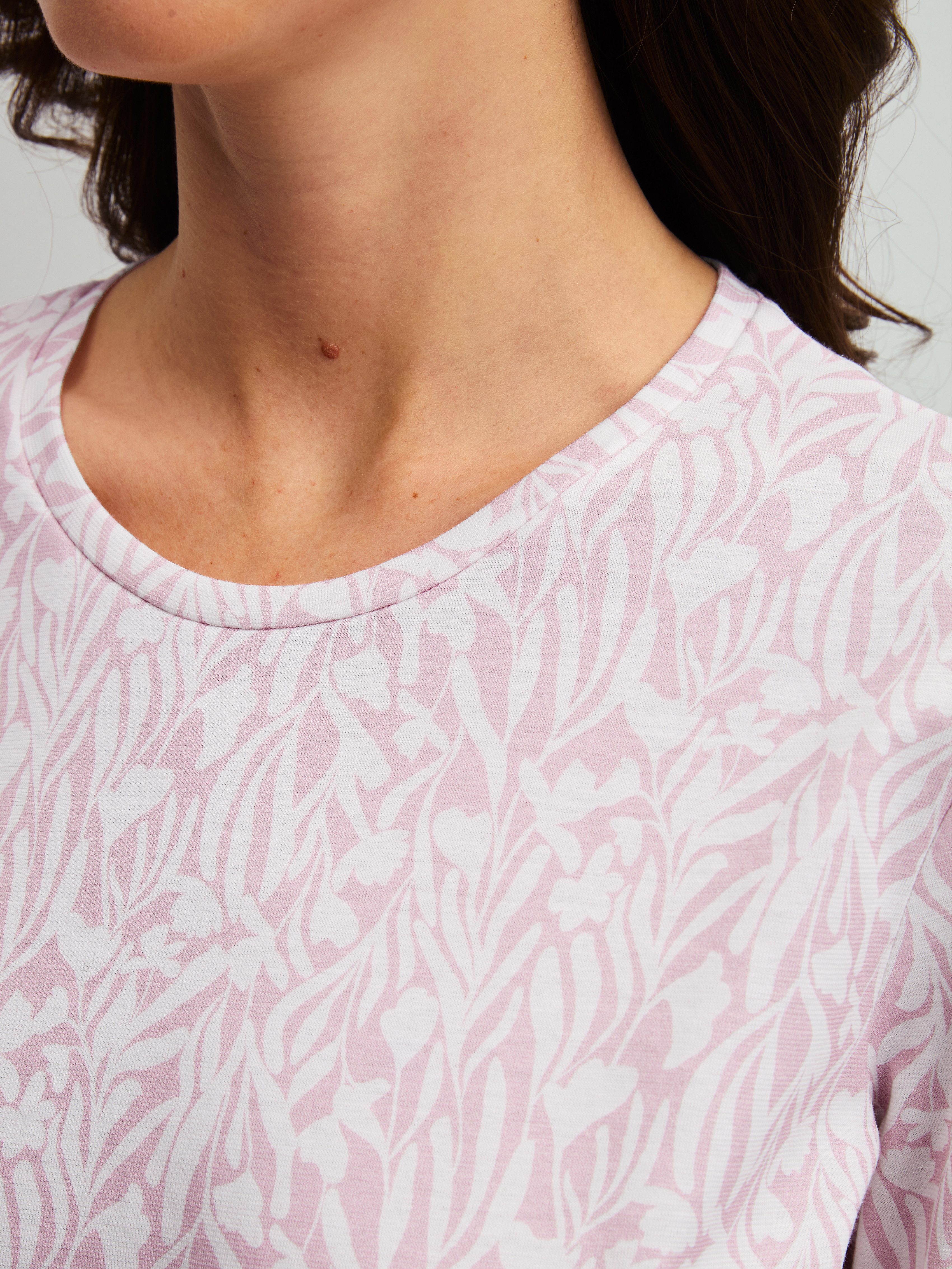CALIDA Nachthemd Blooming Nights Allover-Print, Pure Cotton, Langarm, atmungsaktiv, weich