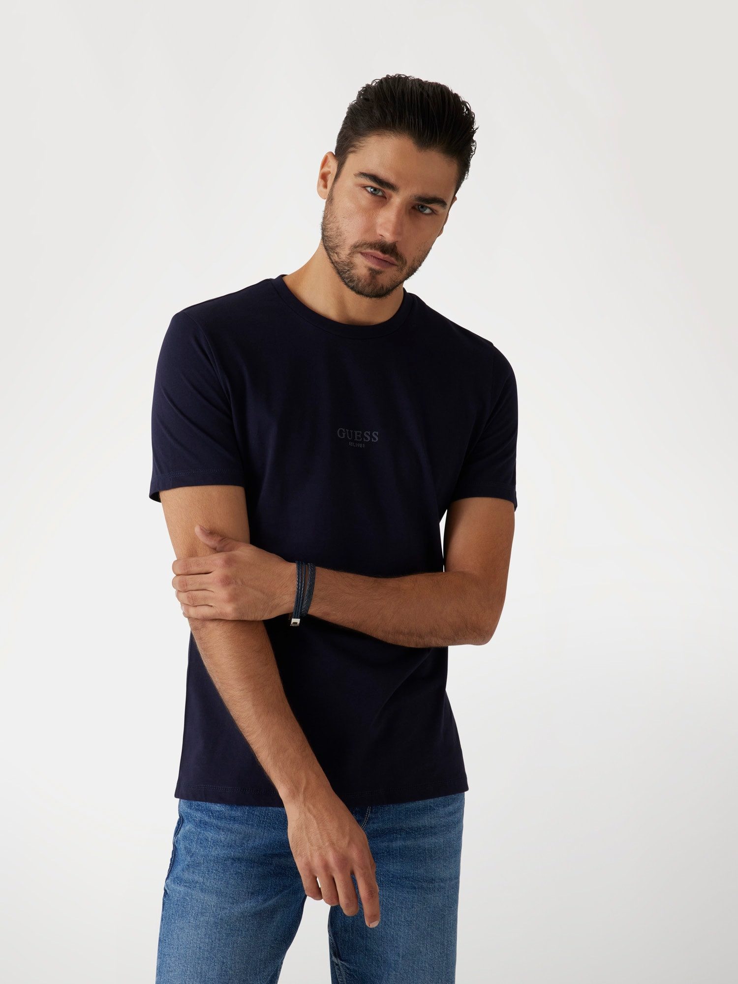 Guess T-Shirt AIDY Rundhalsausschnitt, Slim Fit, Logostickerei