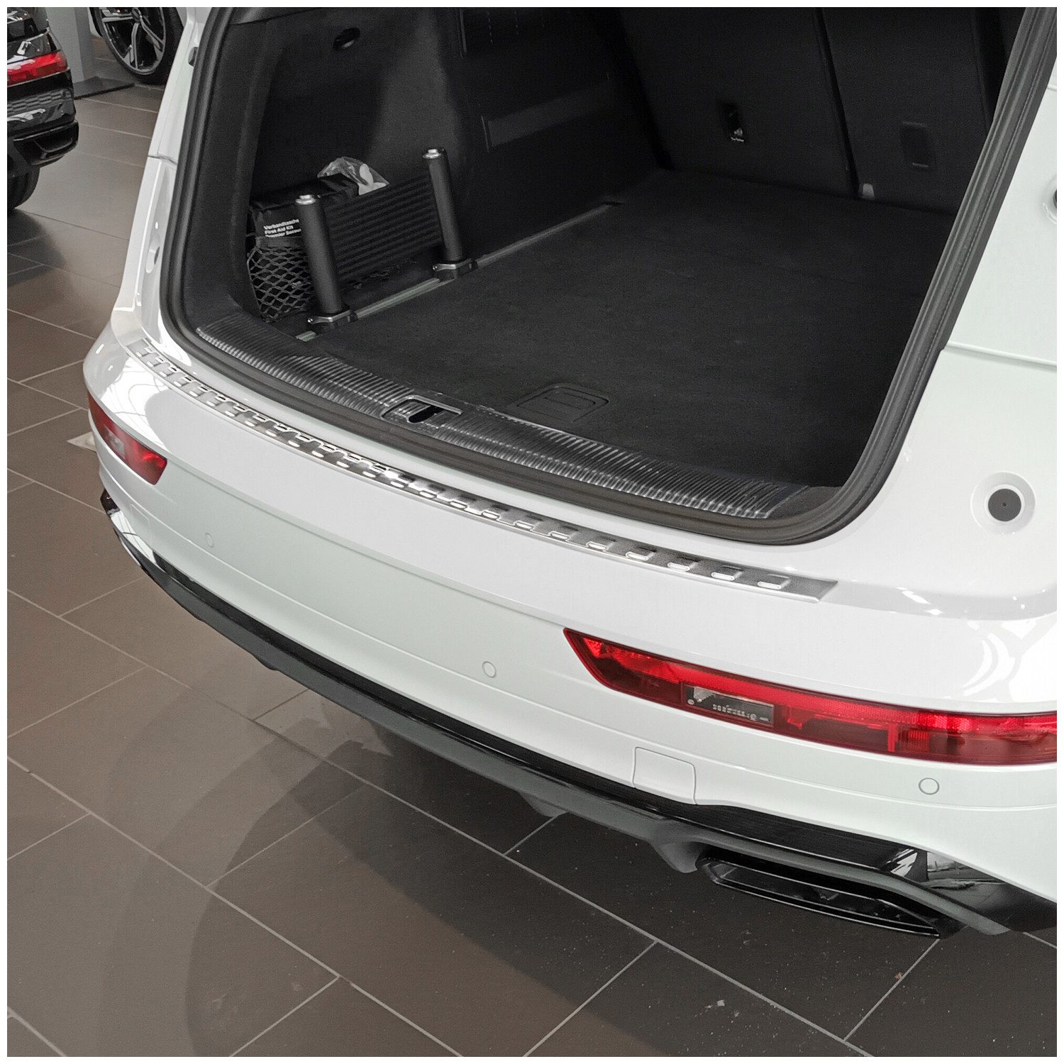 tuning-art Ladekantenschutz L3026 Edelstahl passgenau für Audi Q5/ SQ5 2 FY 2021- Nicht Sportback