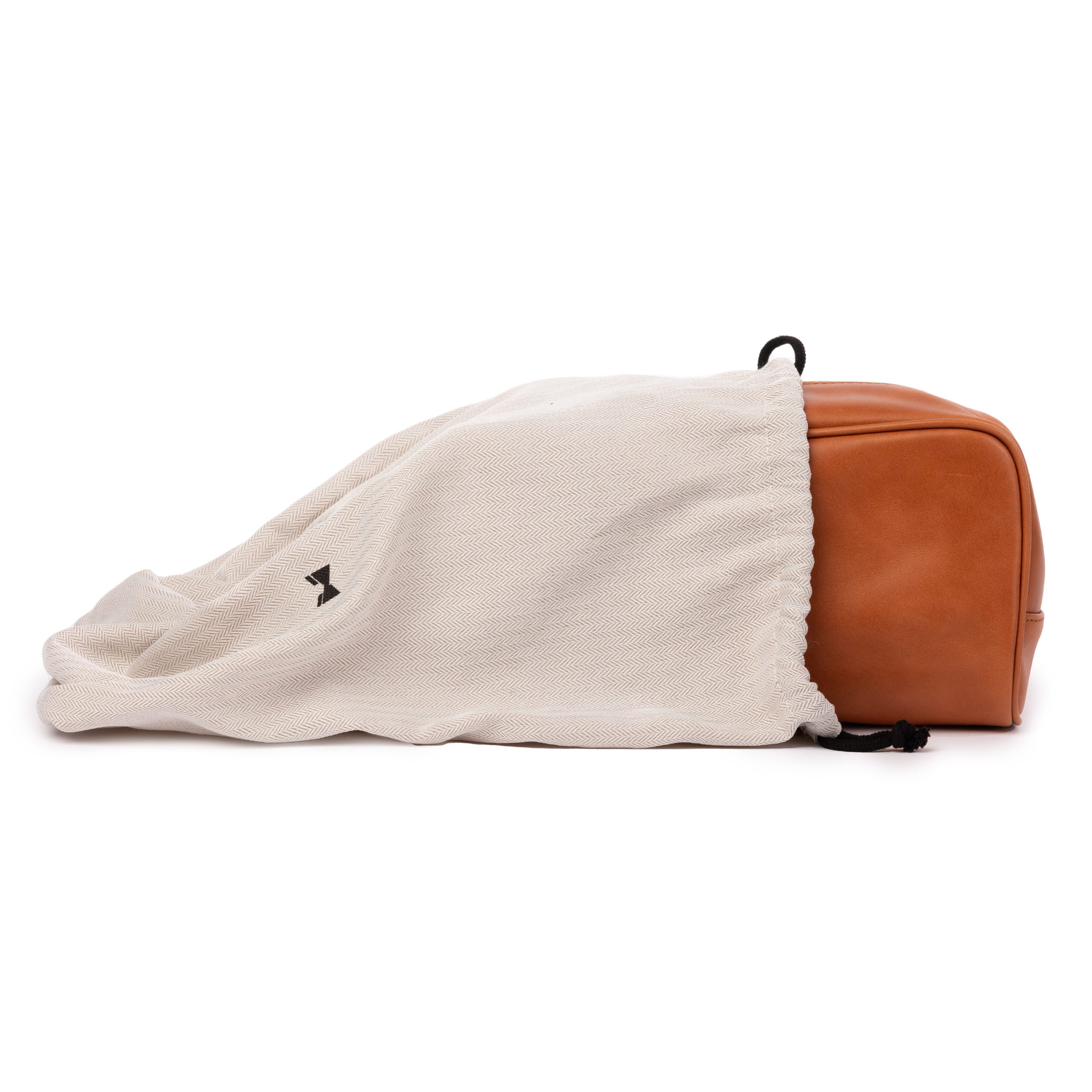 Gentlemen's Kulturbeutel Kulturbeutel aus Leder – Stilvoll, hochwertig & wasserabweisend, Echtleder, geräumiges Hauptfach, Gentlemen's Luggage Protect