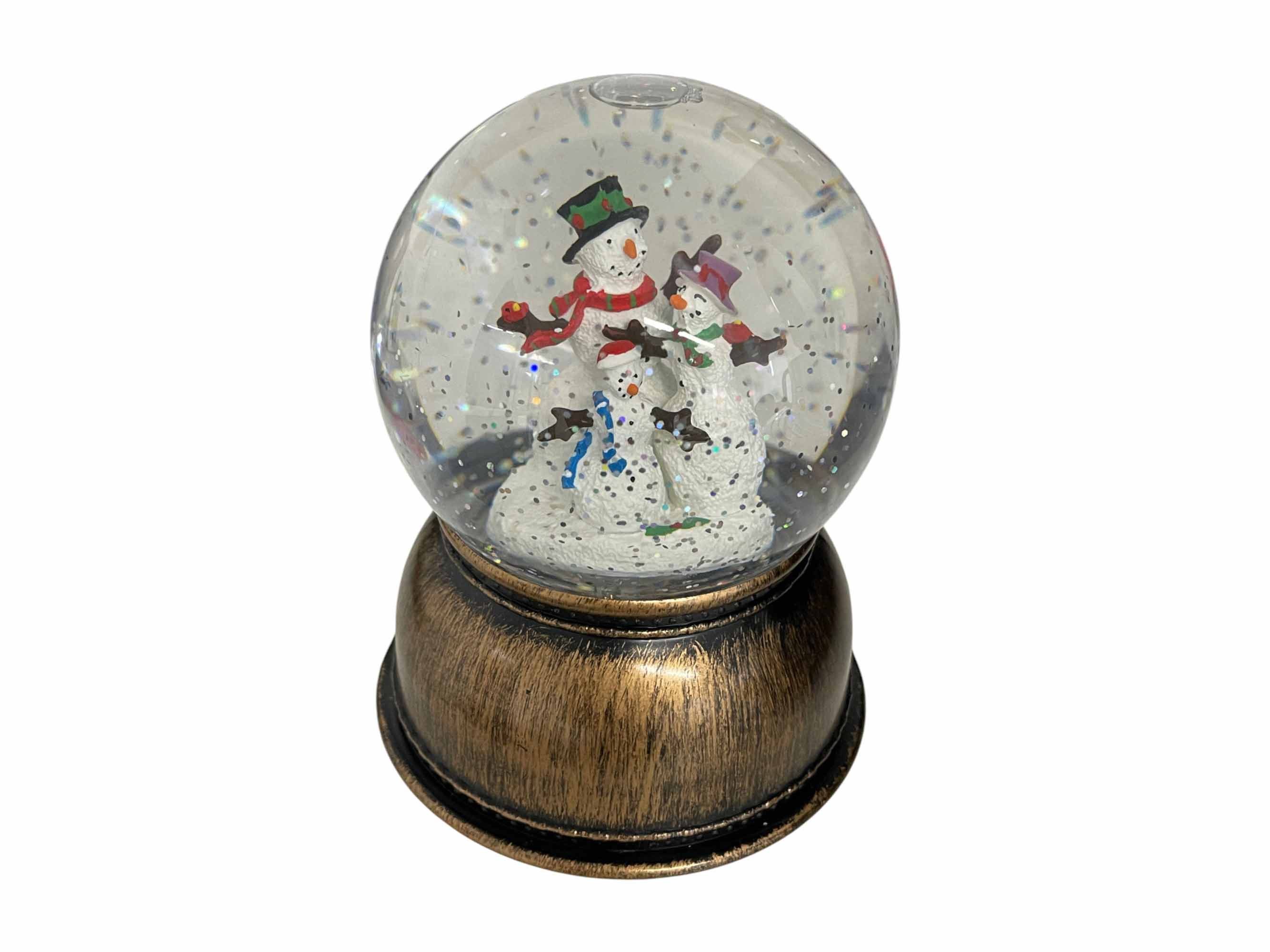 Coen Bakker Deco BV Schneekugel Glitter Lantern (1 St), mit Verwirbler 3 Schneemänner LED warmweiß