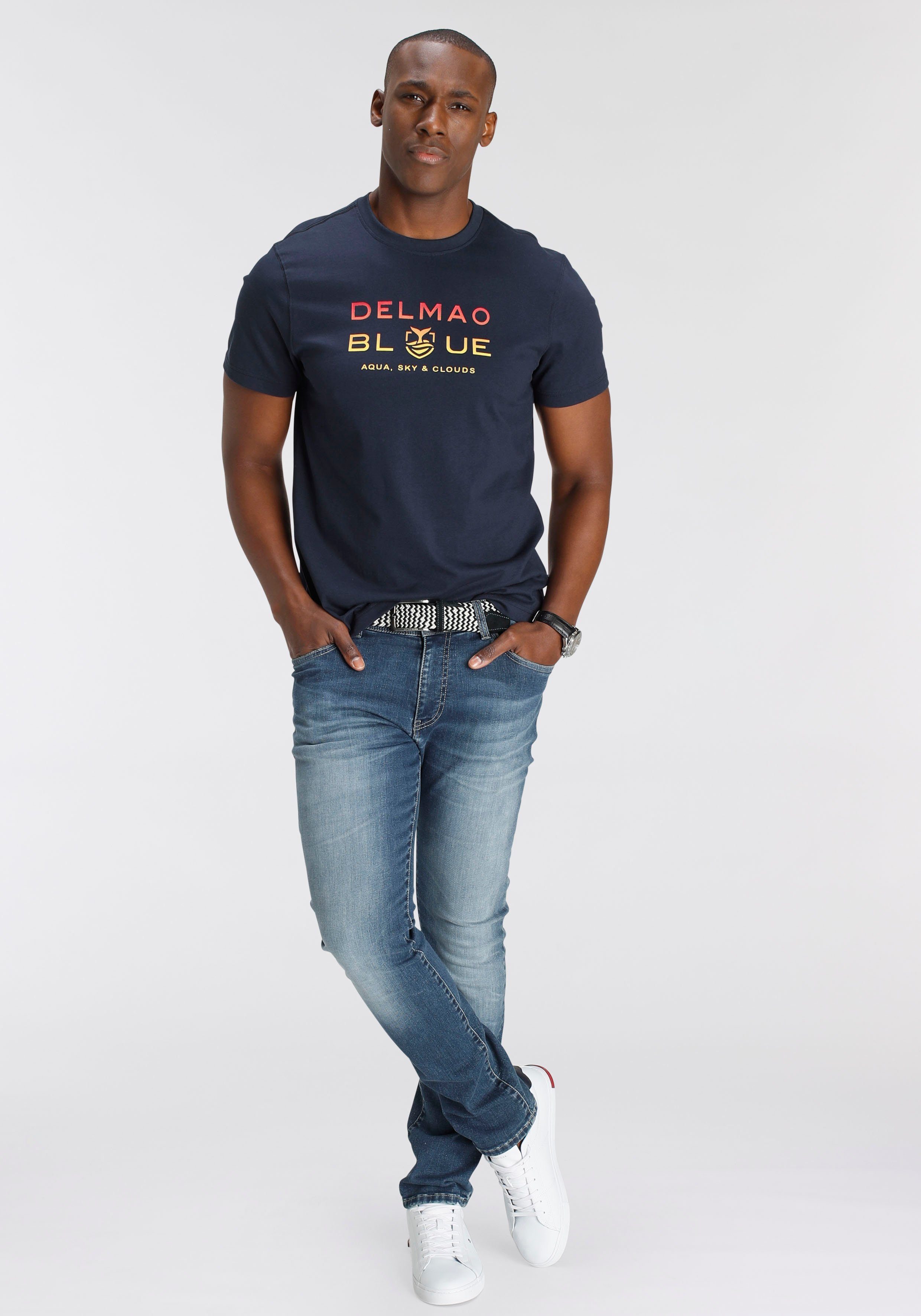 DELMAO T-Shirt Kurzarm, bedruckt, Rundhals, aus 100% Baumwolle