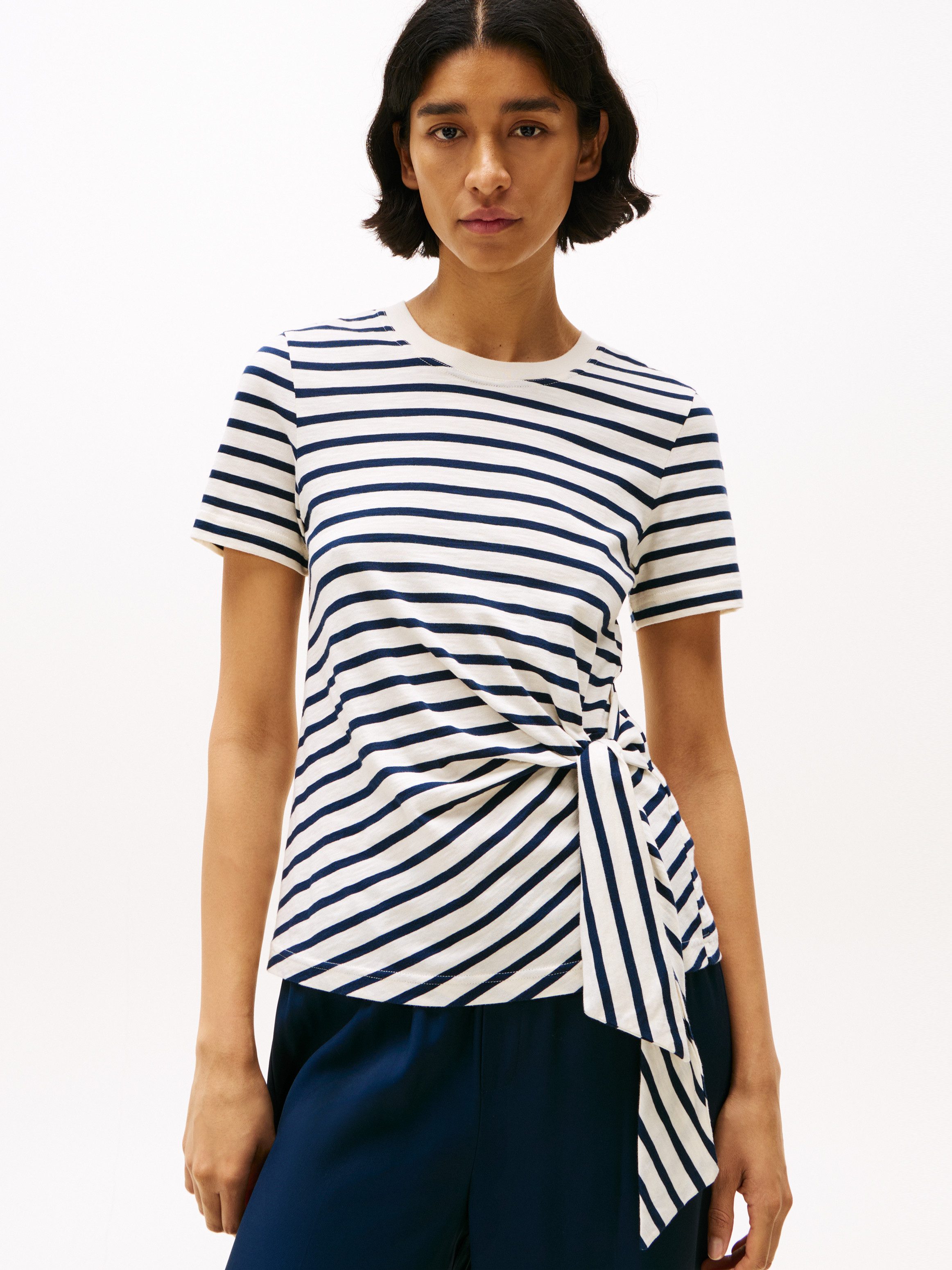Tommy Hilfiger T-Shirt "KNOT BOAT-NK SS TEE", in asymmetrischer Form günstig online kaufen