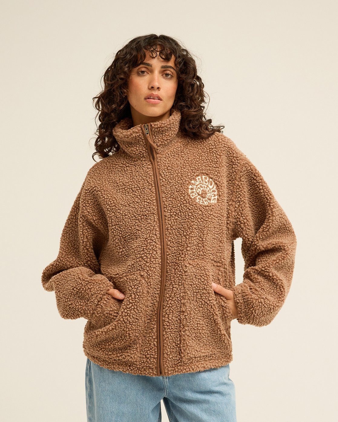 Billabong Fleecejacke BRING THE LIGHT sportlicher, im Sherpa-Look, aus Polyester, wärmend, wasserabweisend