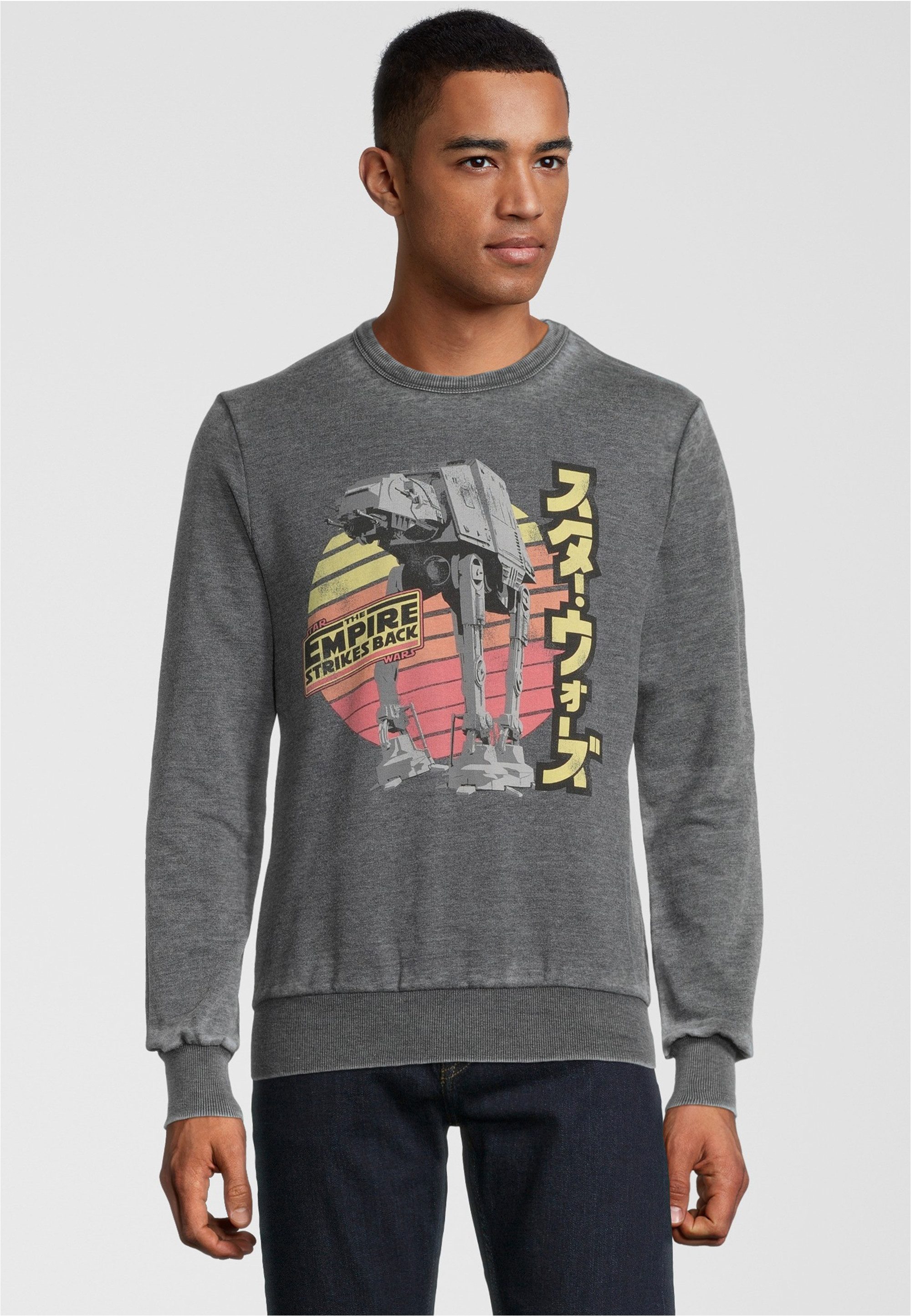 Recovered Sweatshirt Star Wars Empire Strikes Back Retro AT-AT im zeitlosen Design