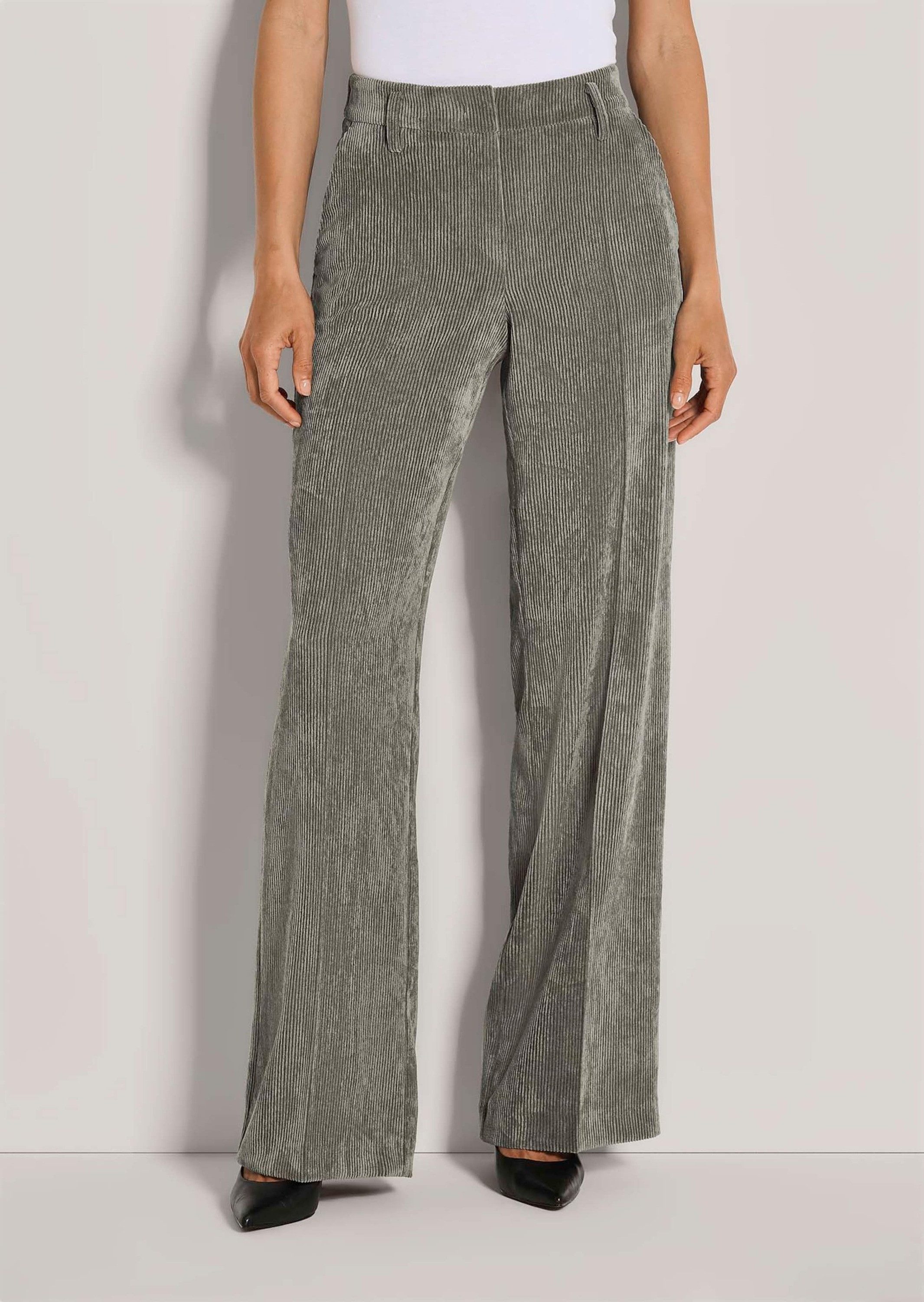 MADELEINE Cordhose Weite Cordhose mit Bügelfalten Modische Cordhose mit Stretch und Gürtelschlaufen