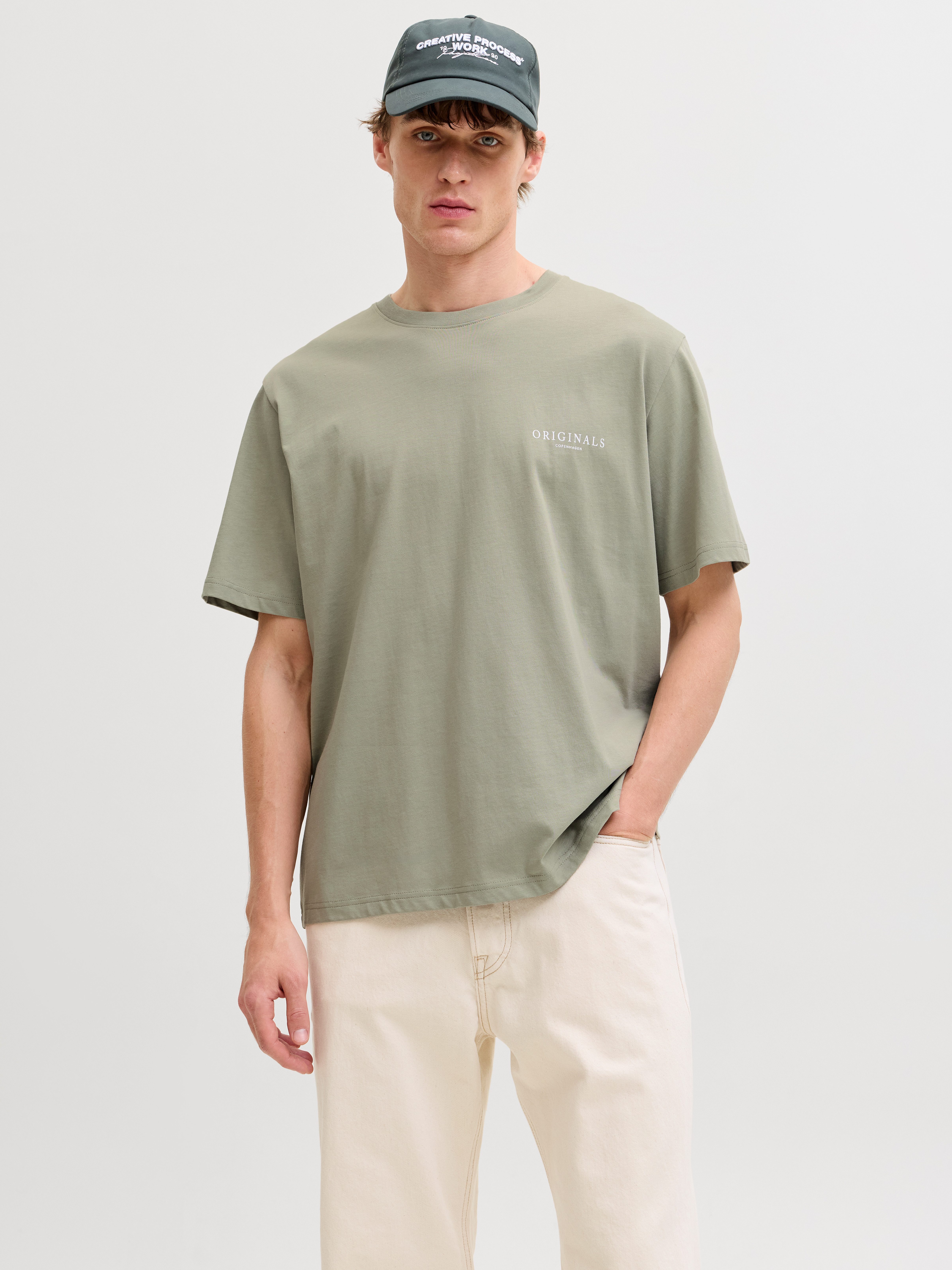 Jack & Jones Kurzarmshirt JORMONTAUK AOP BACK TEE SS CREW NECK Baumwolle, regular fit