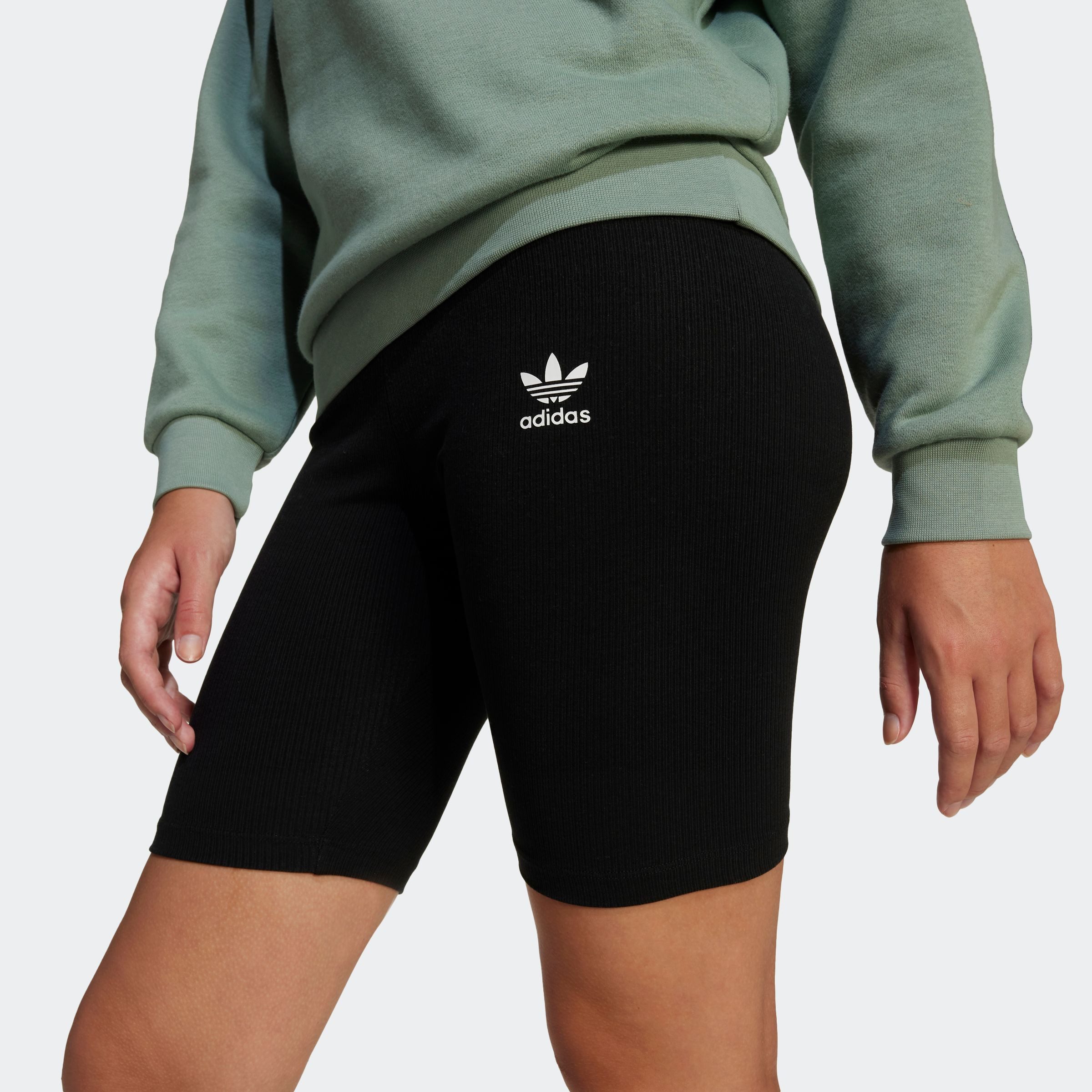 adidas Originals Shorts GERIPPTE (1-tlg) ohne Verschluss, aus Baumwolle, Viskose und Elasthan