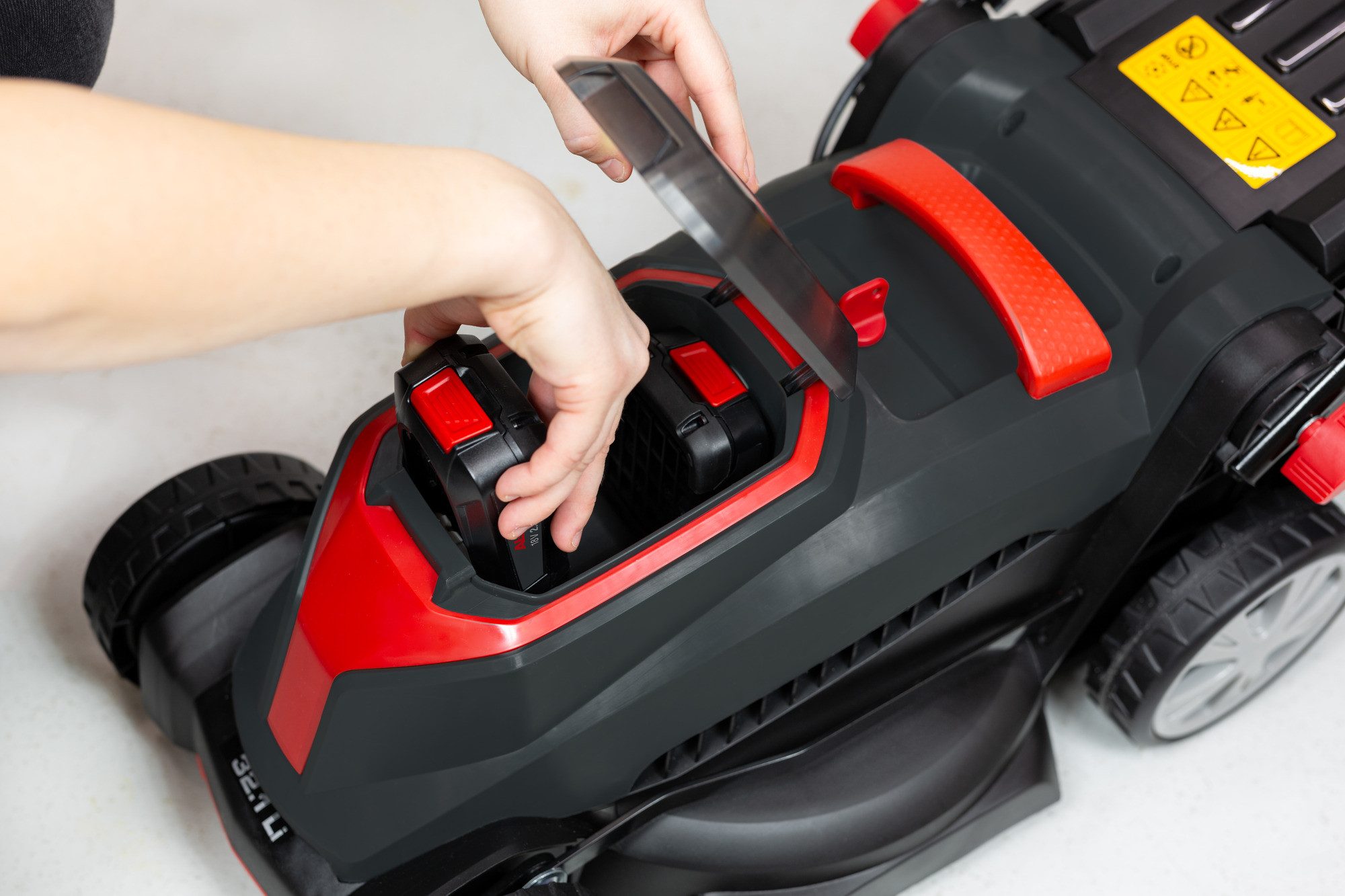 AL-KO Akkurasenmäher 32.1 Li, 32 cm Schnittbreite, zentrale Schnitthöhenverstellung, ohne Akku und Ladegerät