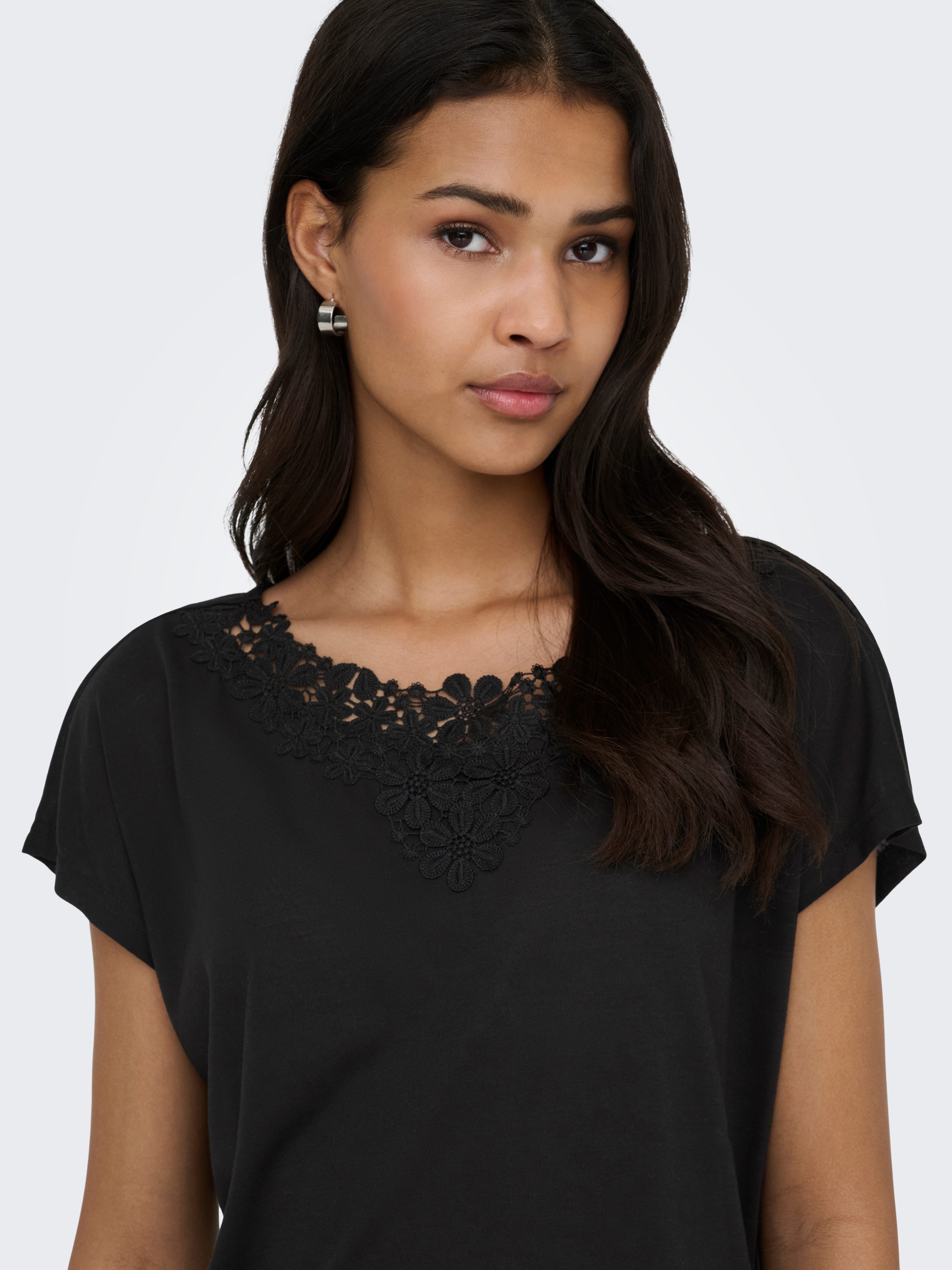 ONLY Spitzenshirt ONLWINNIE S/S TOP CS JRS Polyester, regular fit