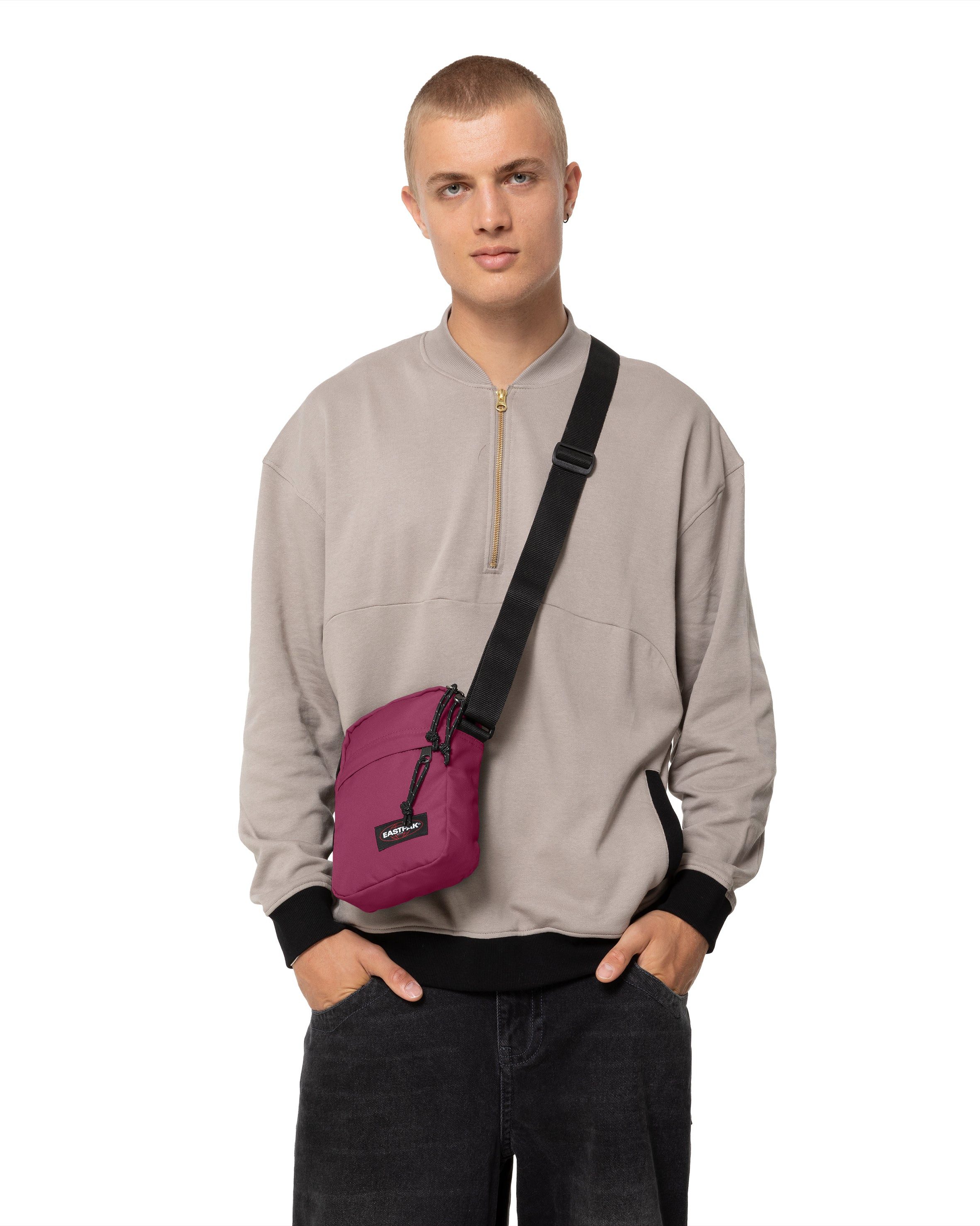 Eastpak Umhängetasche THE ONE, im praktischen Design