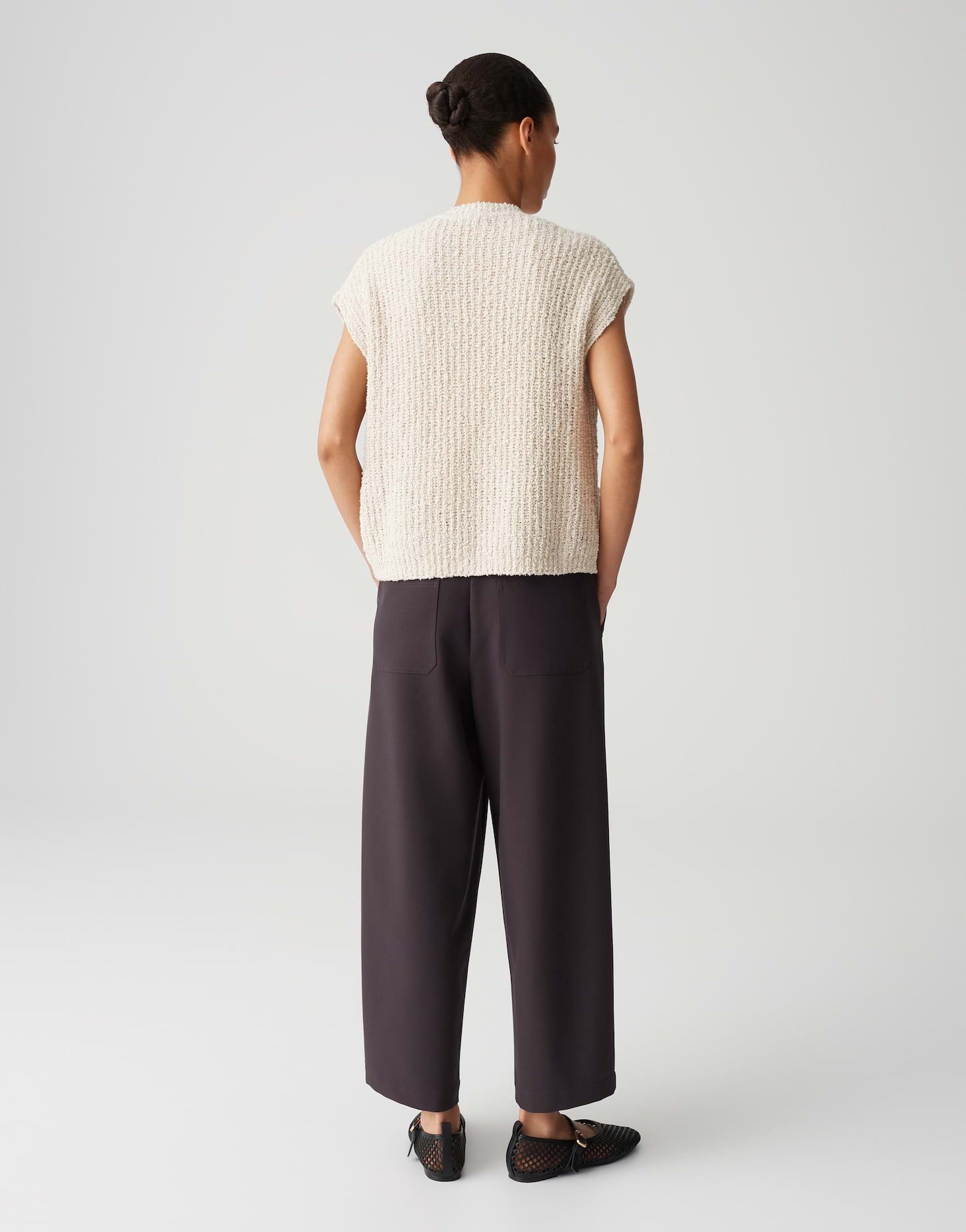 OPUS Cardigan DIMOLA in Bouclé Optik überschnittene Schulter, aufgesetzte Taschen vorne, offene Front