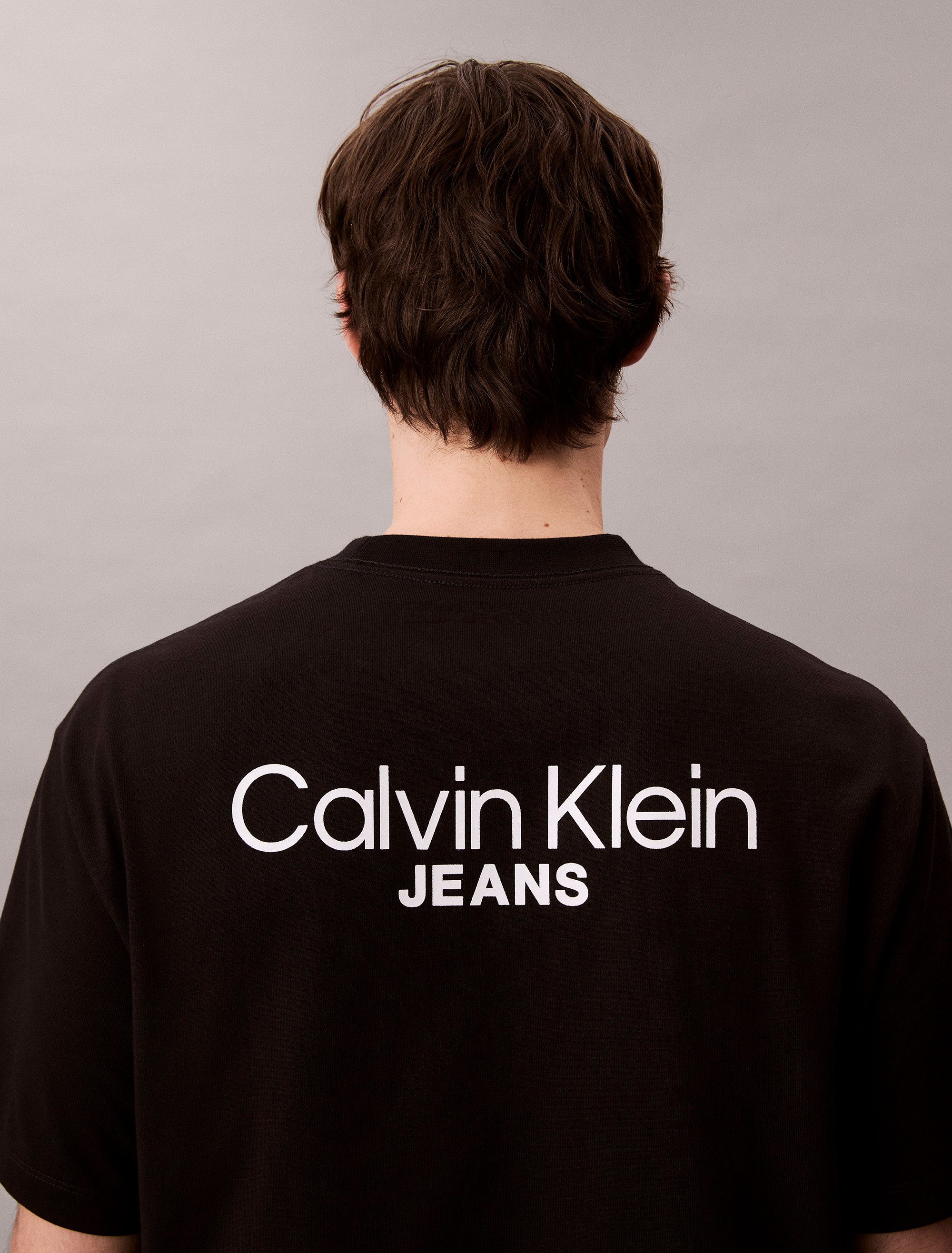 Calvin Klein Jeans T-Shirt LOGO BACK PRINT T-SHIRT Mit Rundhalsausschnitt, regular fit