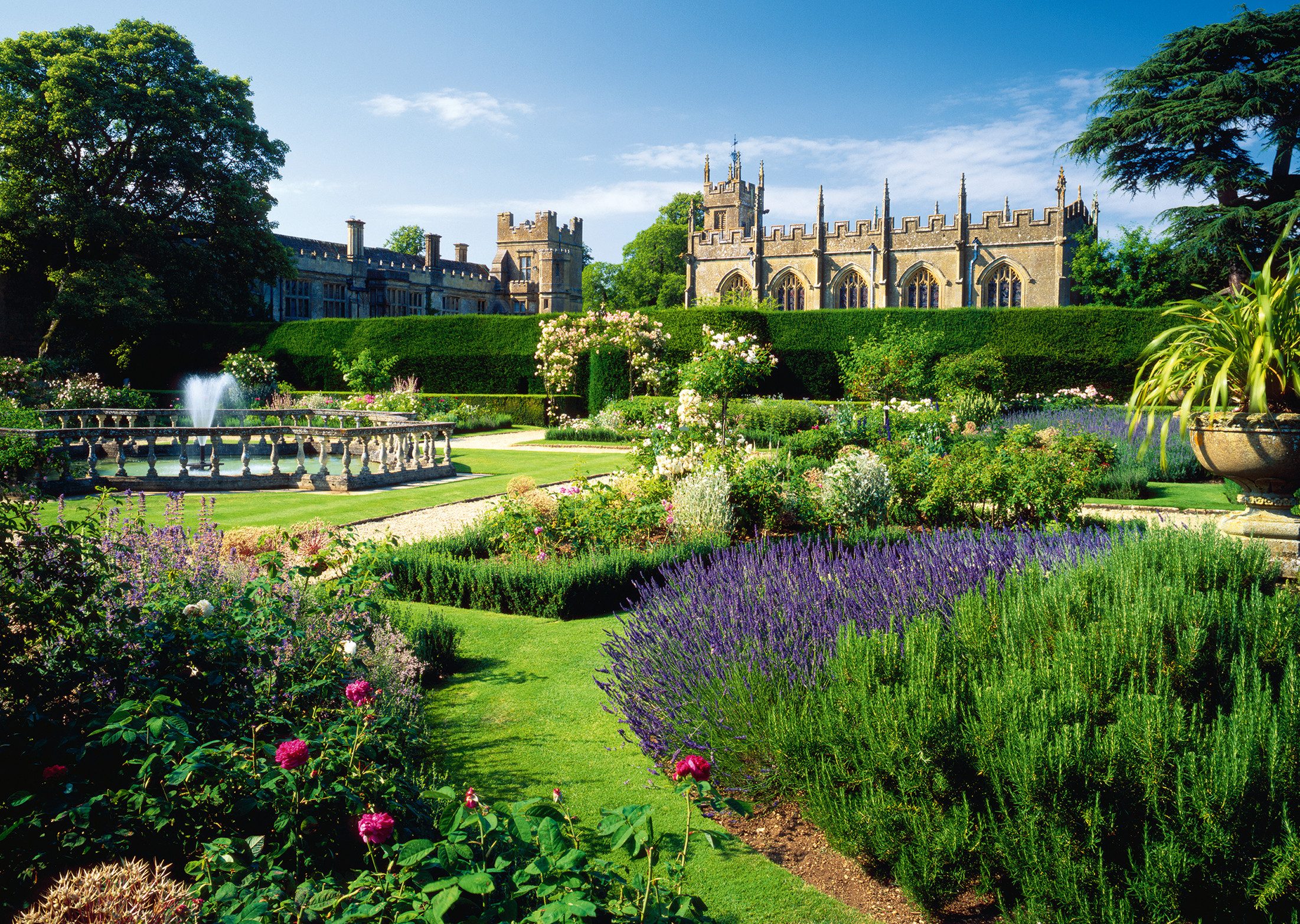 Ravensburger Puzzle Beautiful Gardens, Queen's Garden, Sudeley Castle, Engl günstig online kaufen