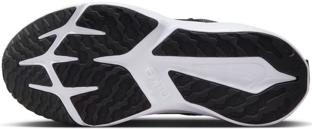 STAR schwarz-weiß 4 RUNNER Laufschuh Nike (PS)