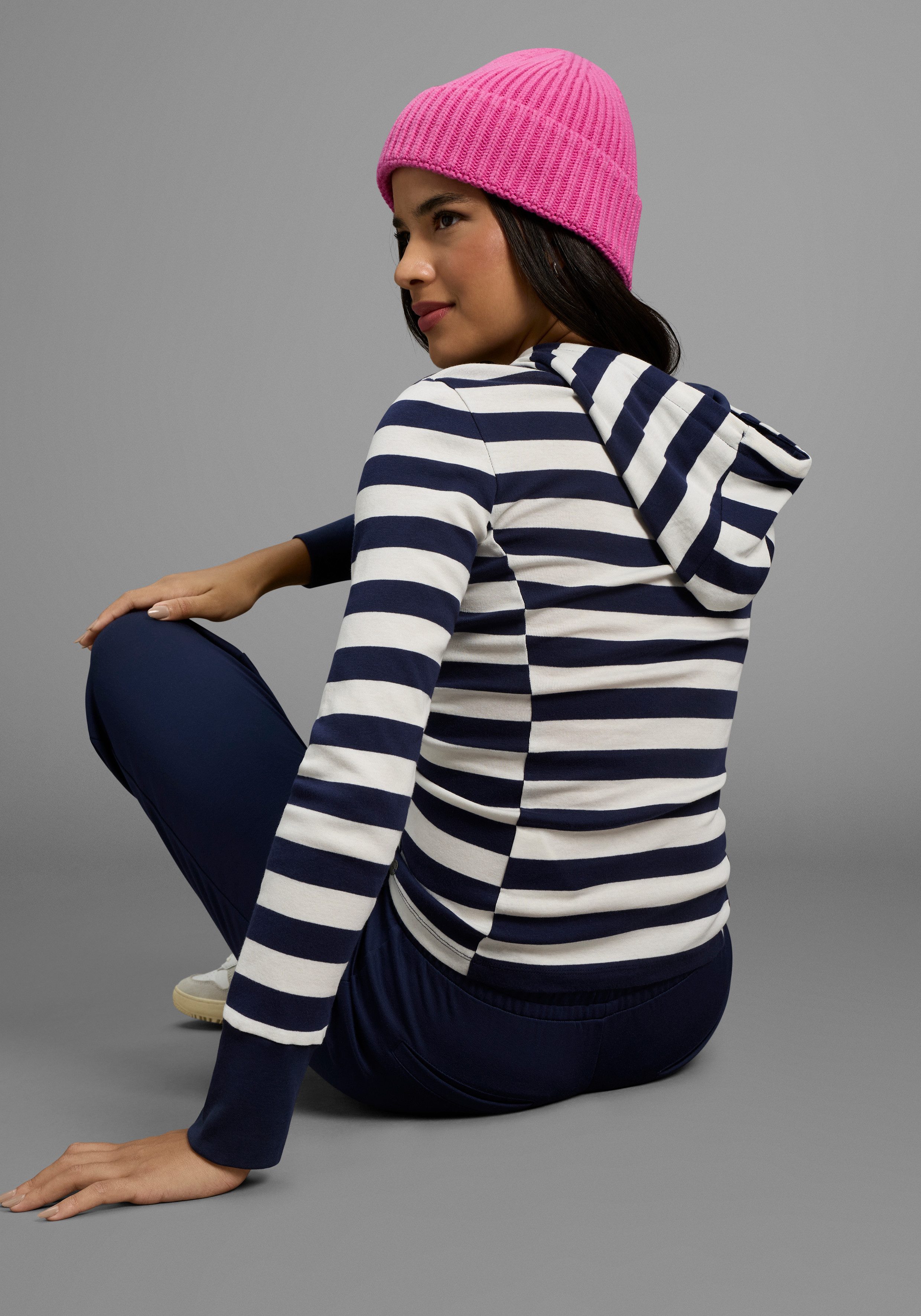 KangaROOS Kapuzenshirt mit Blockstreifen und doppelter Kordel günstig online kaufen