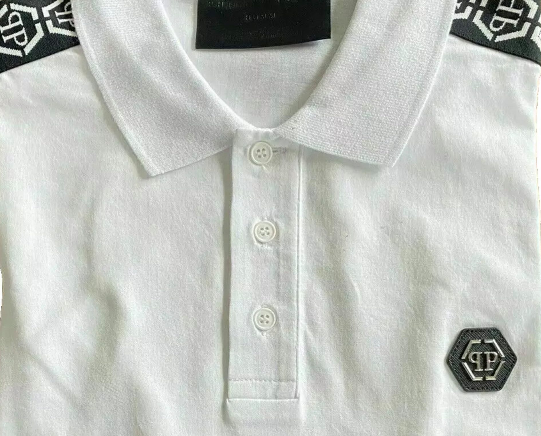 Philip Plein Poloshirt Polohemd mit Tape Streifen PP Hexagon Leder-Patch Slim Fit Doppelnadel-Nähten, ikonischen Philipp Plein Tape-Streifen