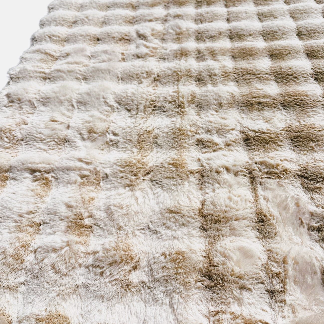 Toker Collection® Fellteppich Kunstfellteppich, besonders weich und kuschelig Hoch-Tief-Effekt, 120 x 170 cm, Kunstfellteppich mit Bubble Optik