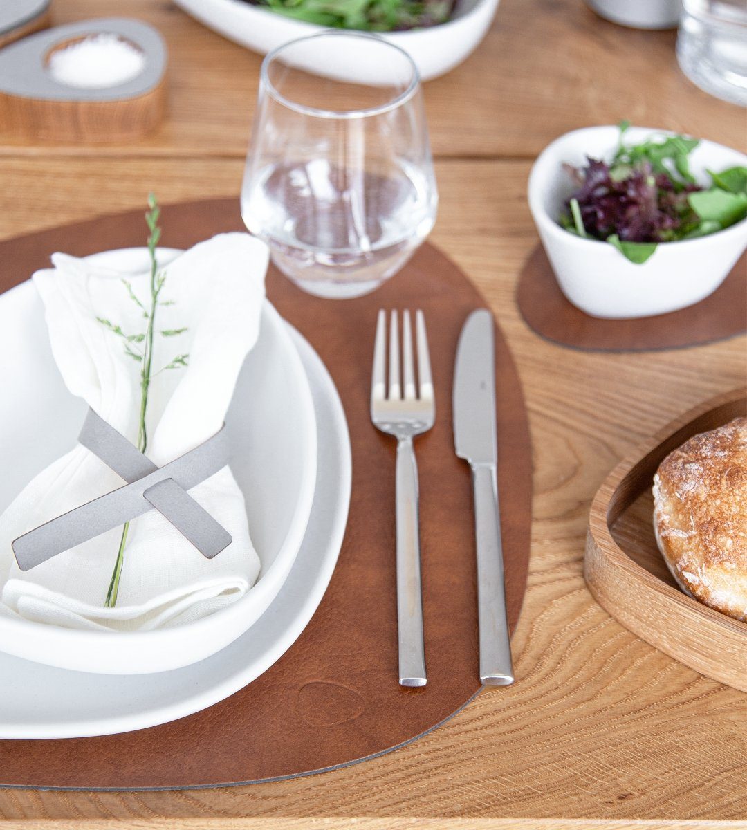 LIND DNA Platzset BULL Tischset Curve L cognac 37 x 44 cm, Table Mat Curve L Bull Cognac