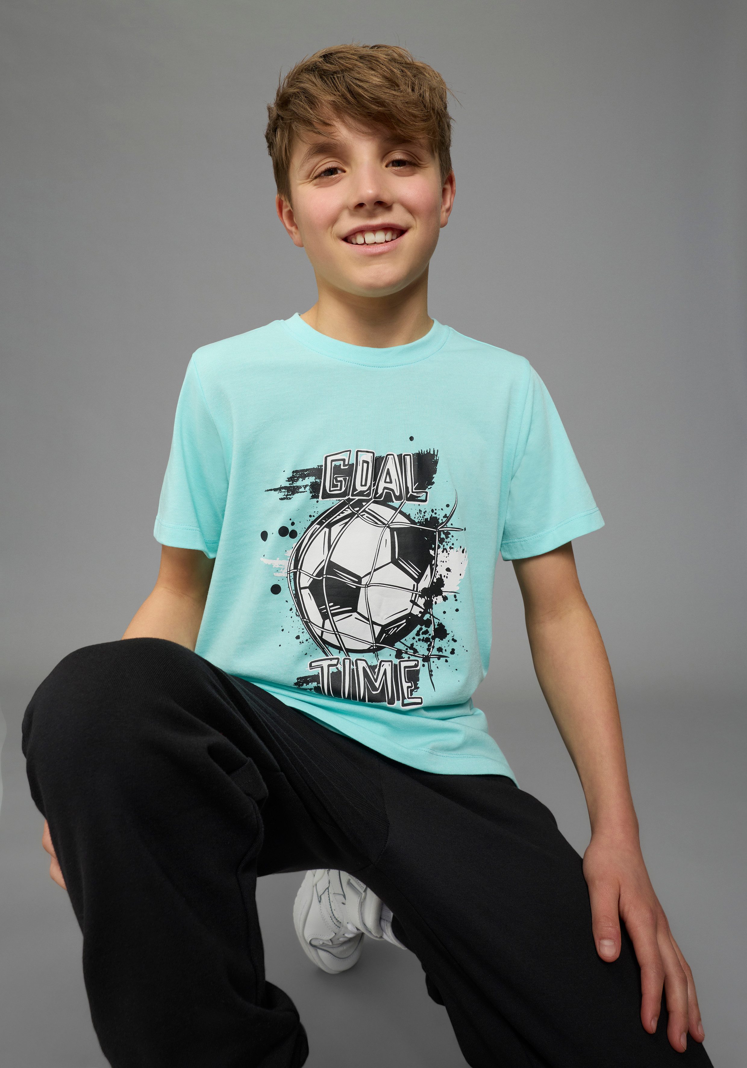 KIDSWORLD T-Shirt T-Shirt Fußball für Jungen, Kurzarm, Rundhalsausschnitt. € 12,99, (€ 12,99 pro 1 Stk).