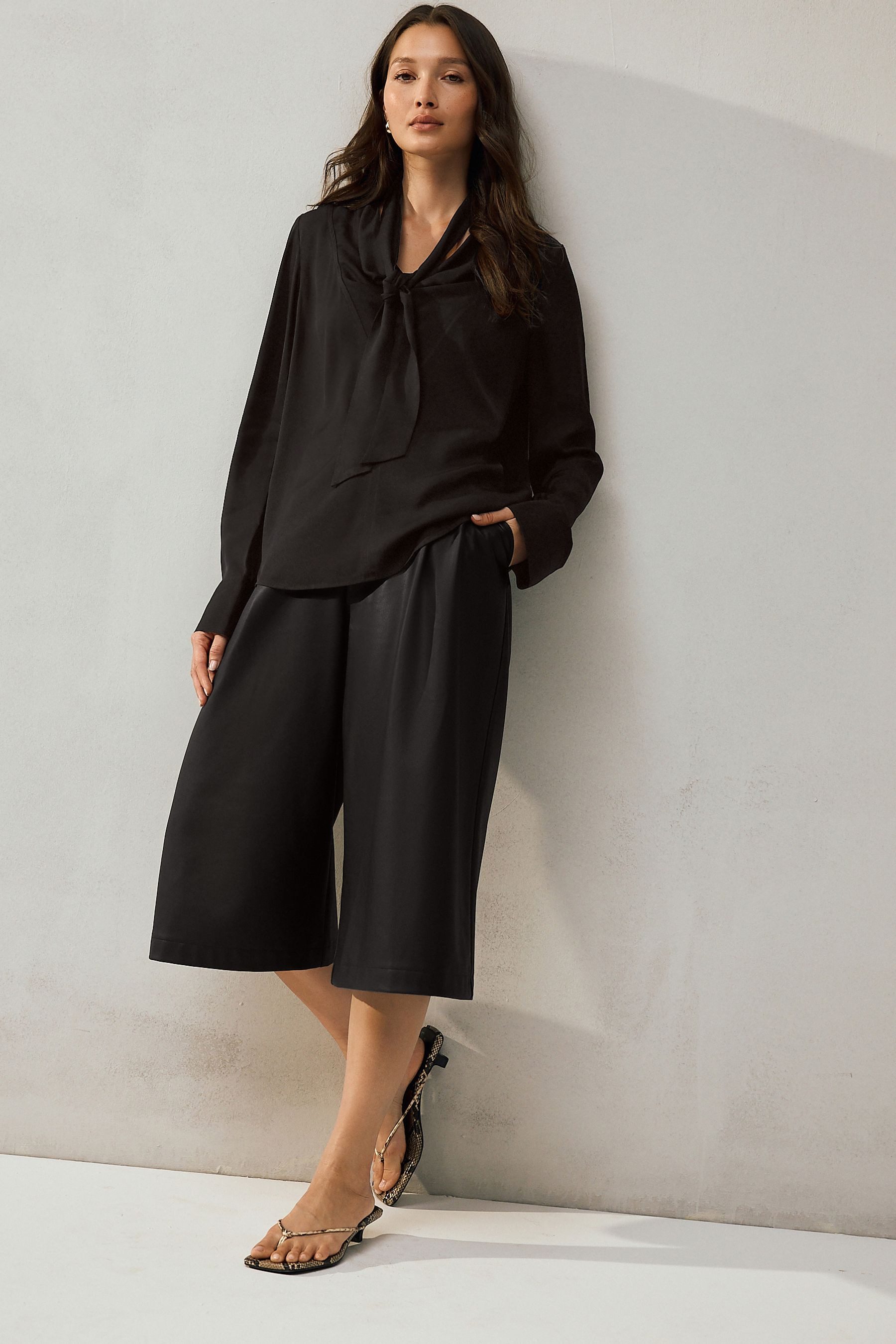 Next Langarmbluse Drapierte Schluppenbluse mit langen Ärmeln (1-tlg)