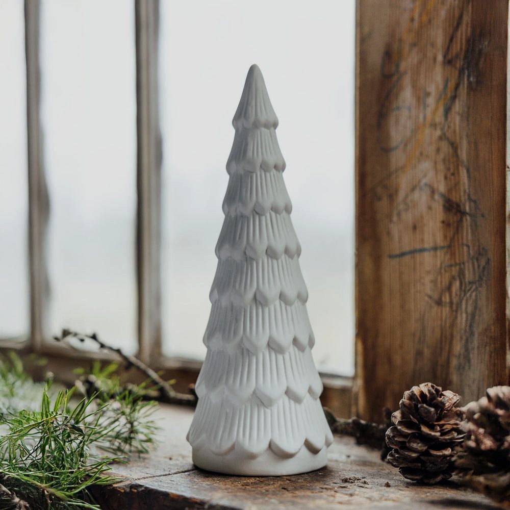 Storefactory Dekoobjekt Weihnachtsbaum Granbacken aus Keramik in weiß günstig online kaufen